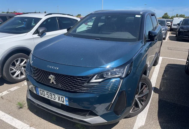PEUGEOT 5008