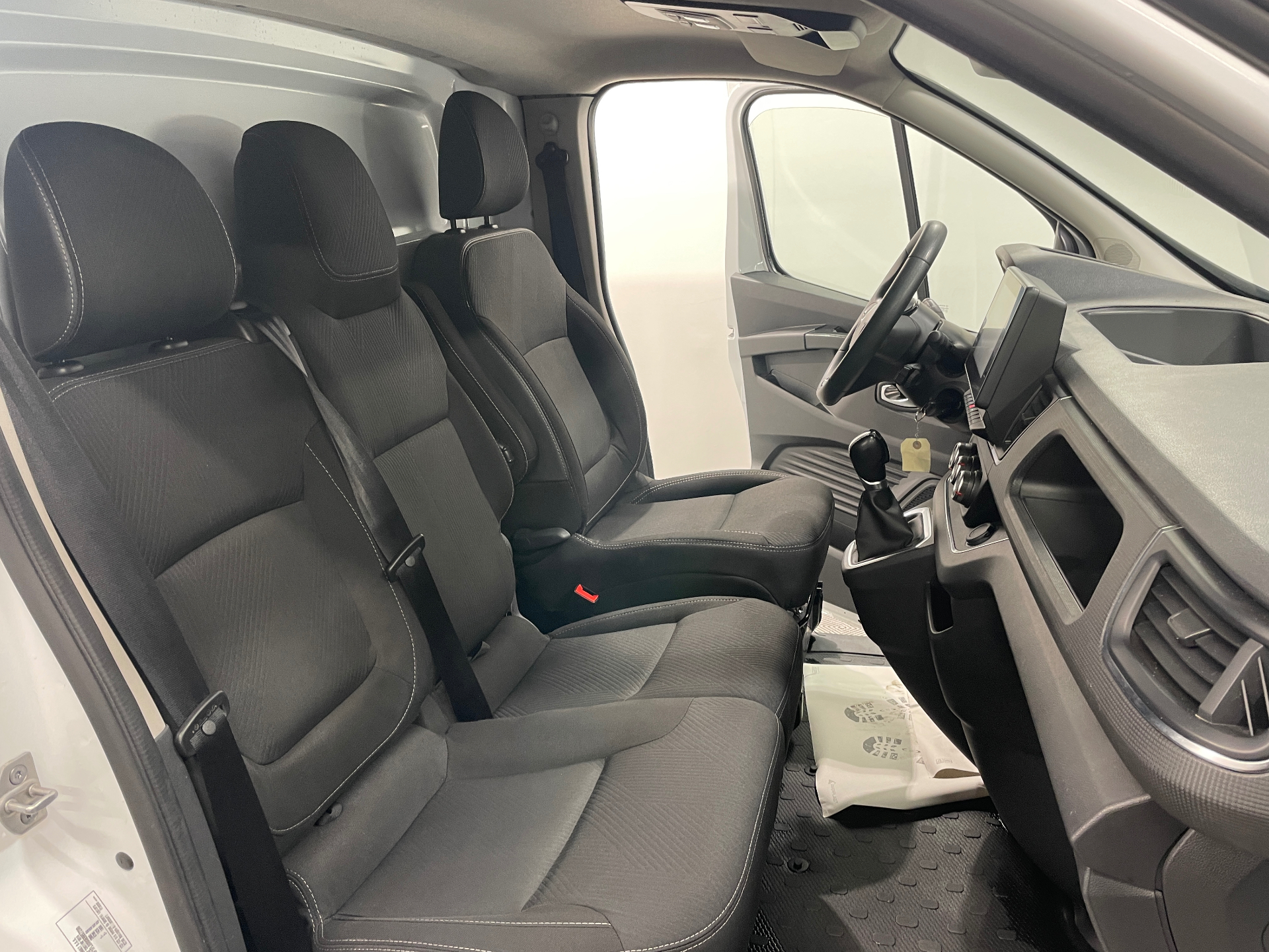 RENAULT TRAFIC FOURGON FG GCF L1H1 3T Blue dCi 150 EDC