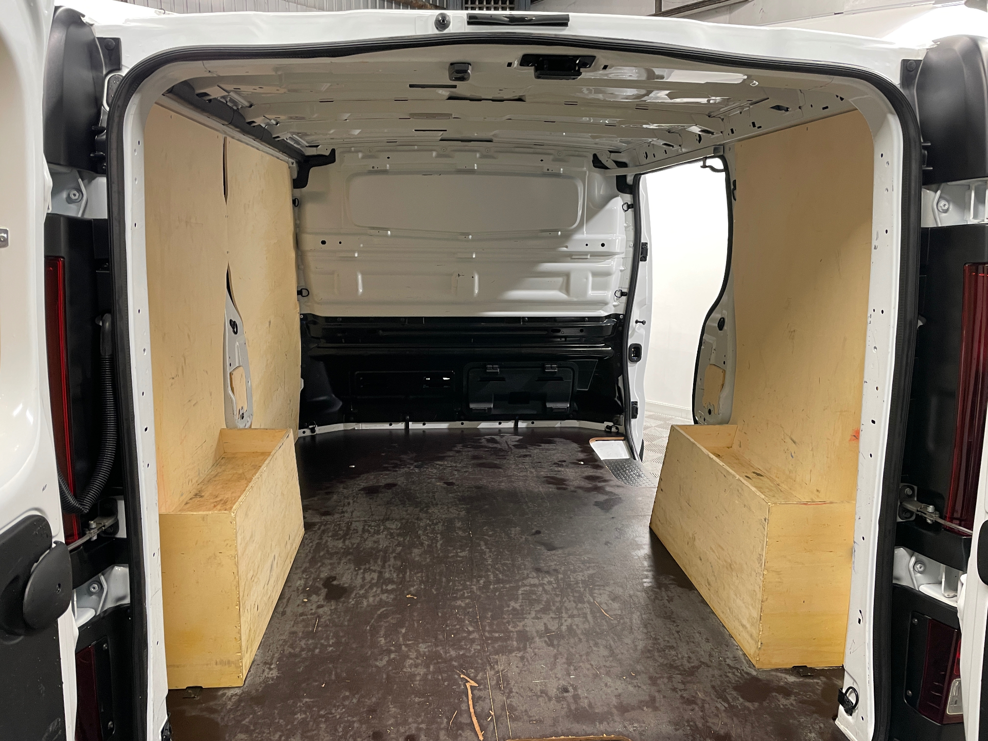 RENAULT TRAFIC FOURGON FG GCF L1H1 3T Blue dCi 150 EDC