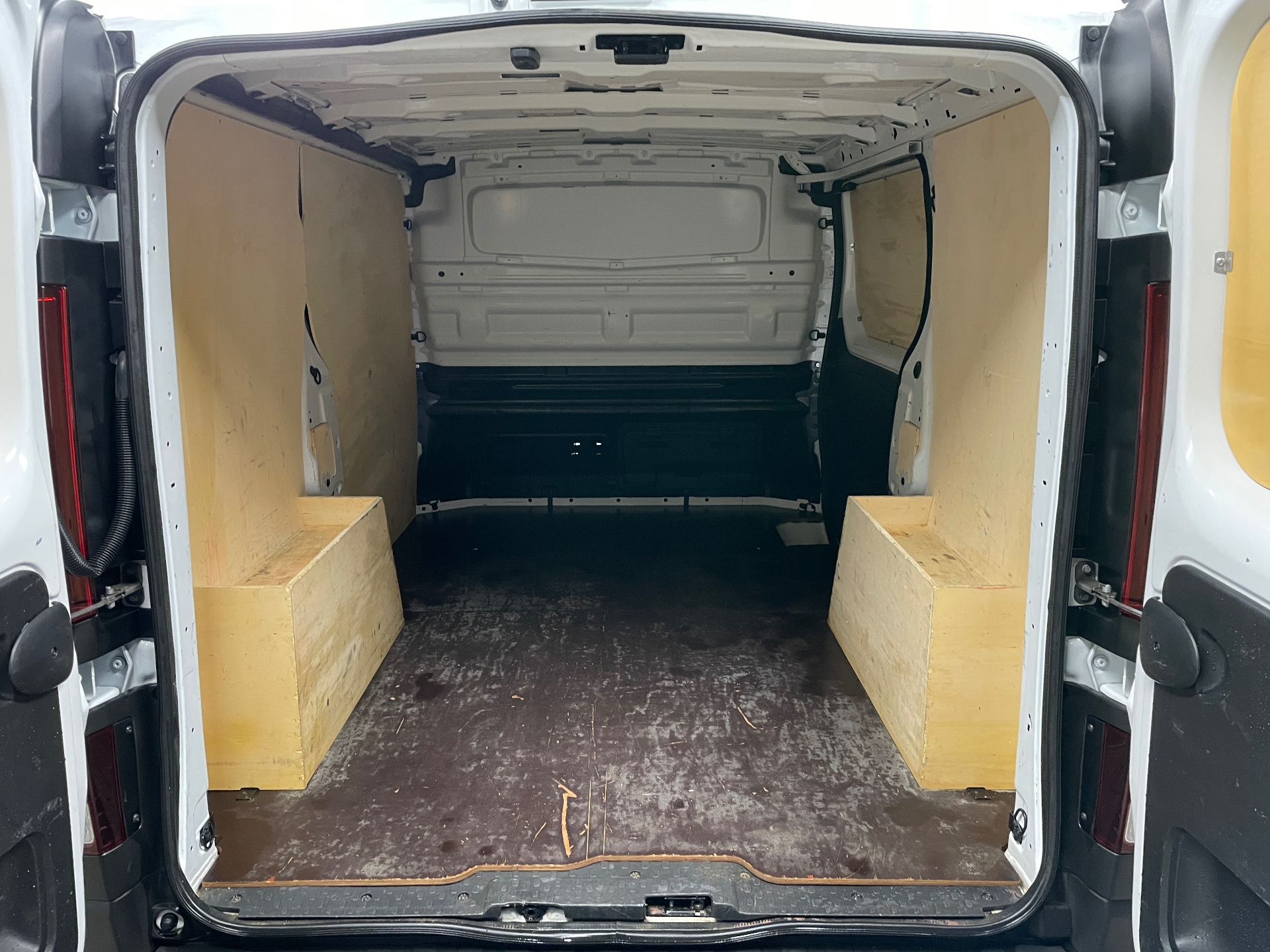 RENAULT TRAFIC FOURGON FG GCF L1H1 3T Blue dCi 150 EDC