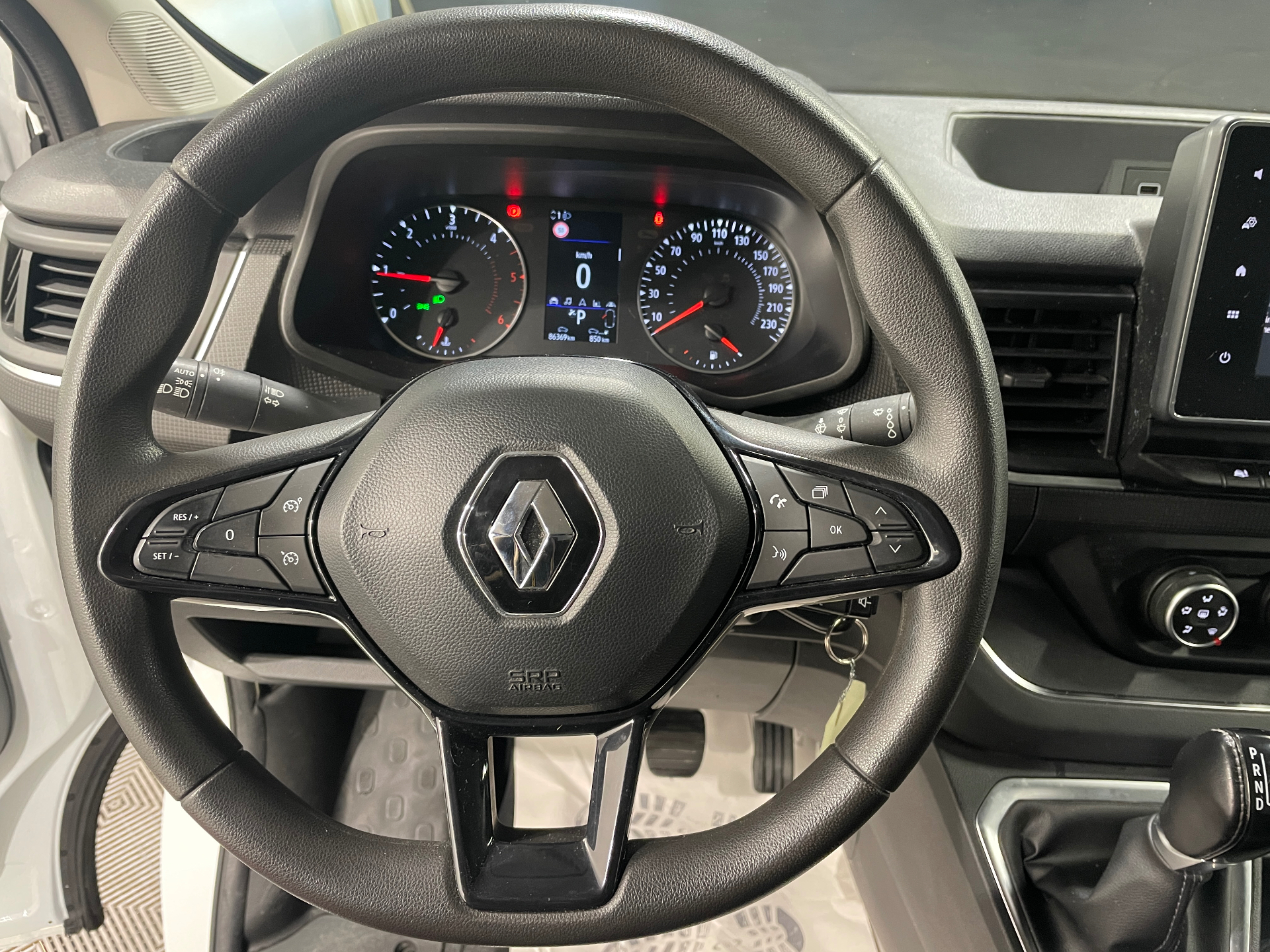 RENAULT TRAFIC FOURGON FG GCF L1H1 3T Blue dCi 150 EDC
