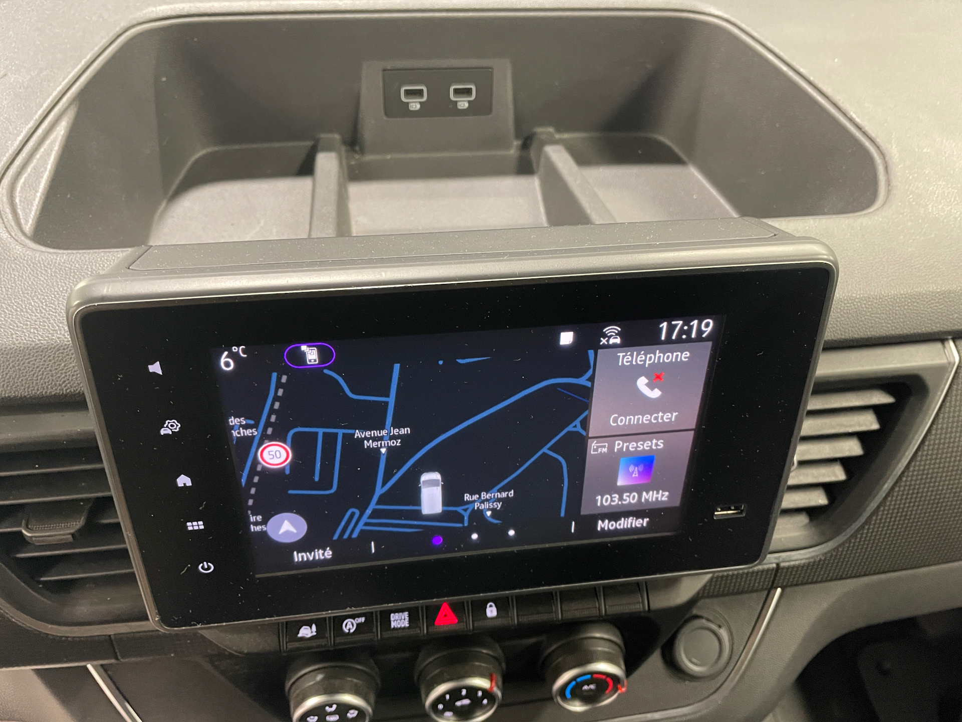 RENAULT TRAFIC FOURGON FG GCF L1H1 3T Blue dCi 150 EDC