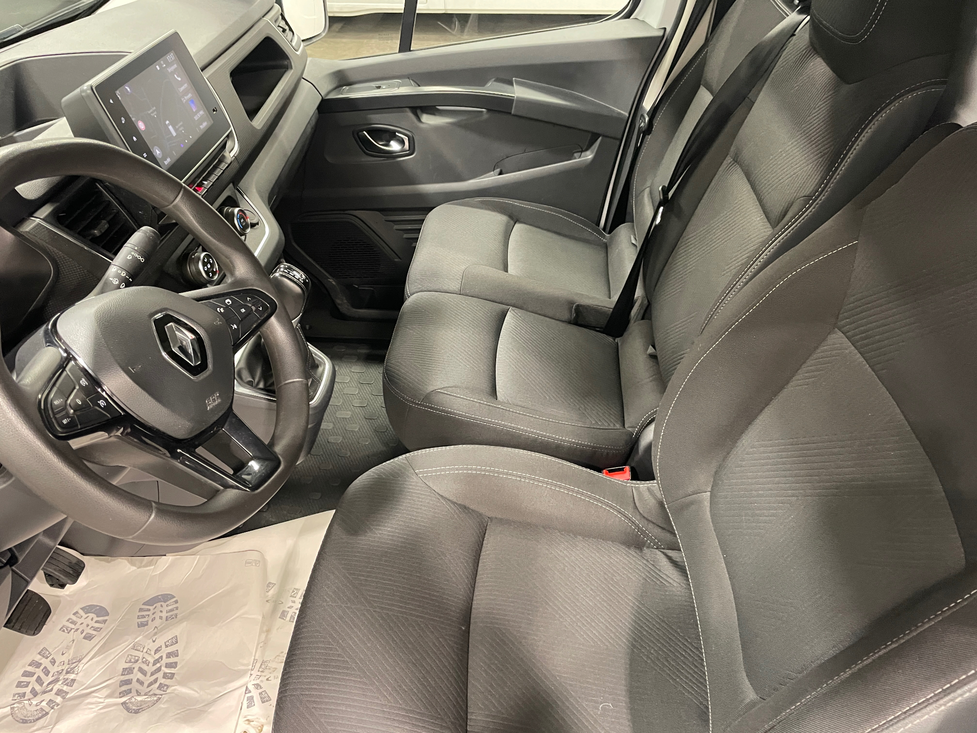RENAULT TRAFIC FOURGON FG GCF L1H1 3T Blue dCi 150 EDC
