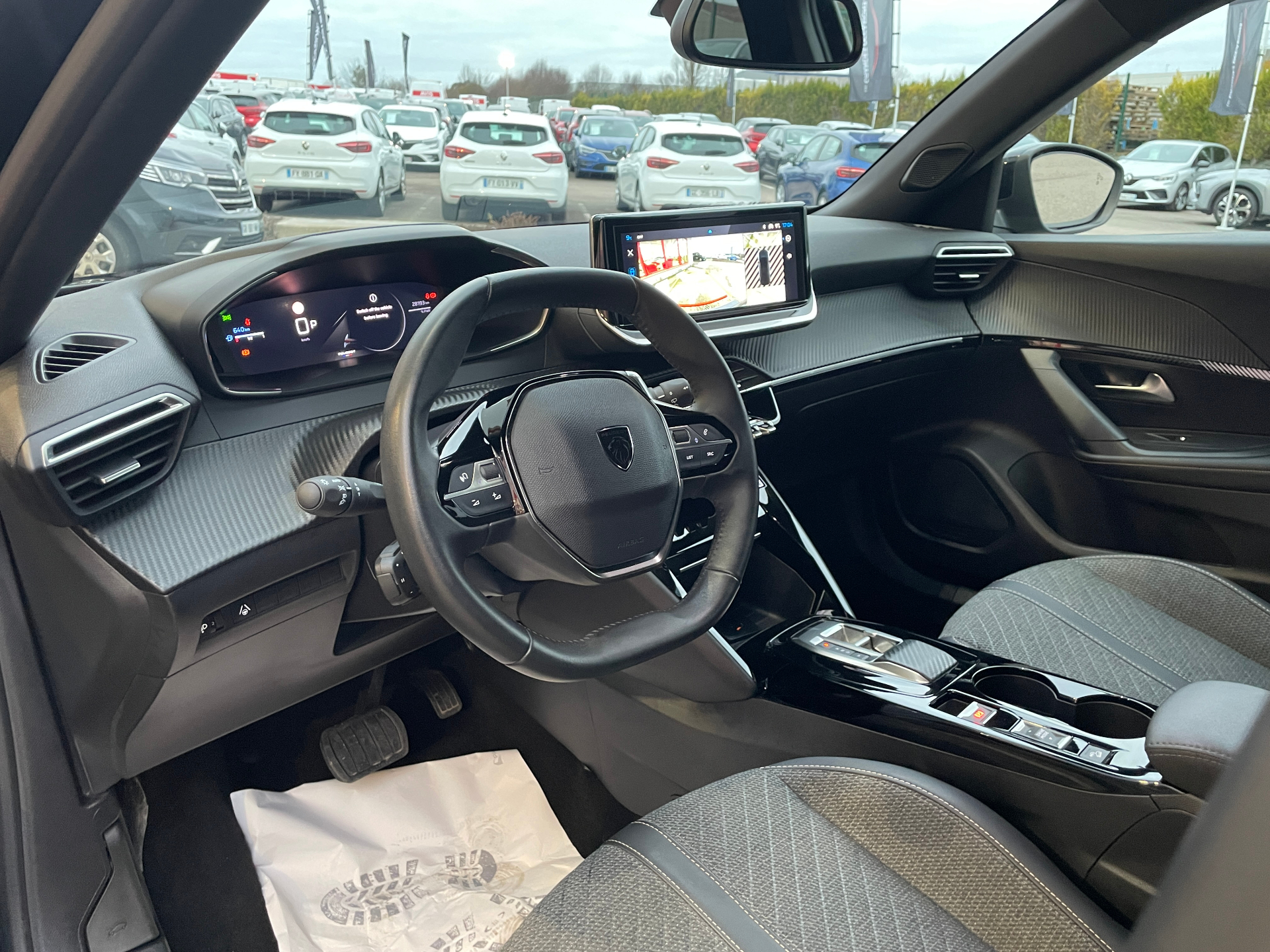 PEUGEOT 2008 Hybrid 136 e-DCS6 Allure