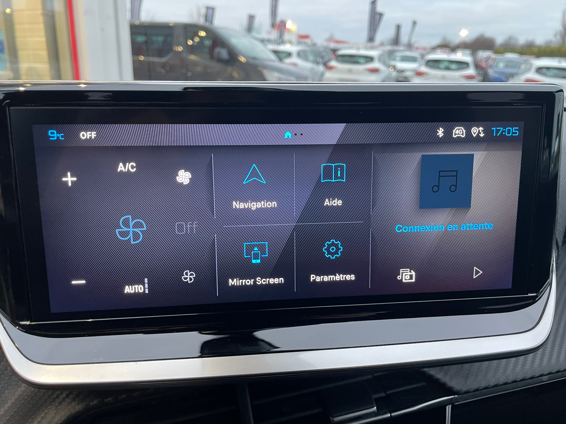 PEUGEOT 2008 Hybrid 136 e-DCS6 Allure