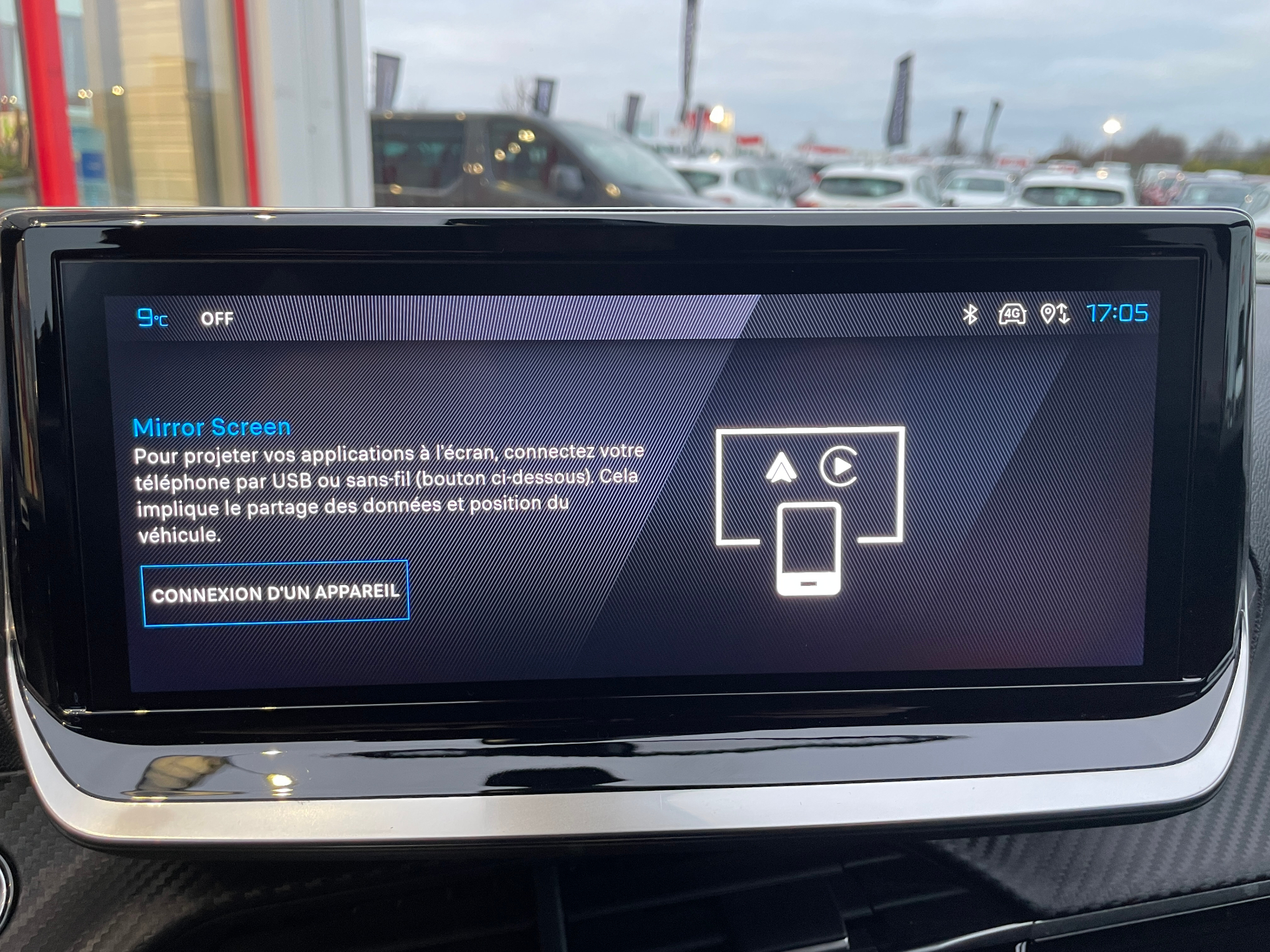 PEUGEOT 2008 Hybrid 136 e-DCS6 Allure