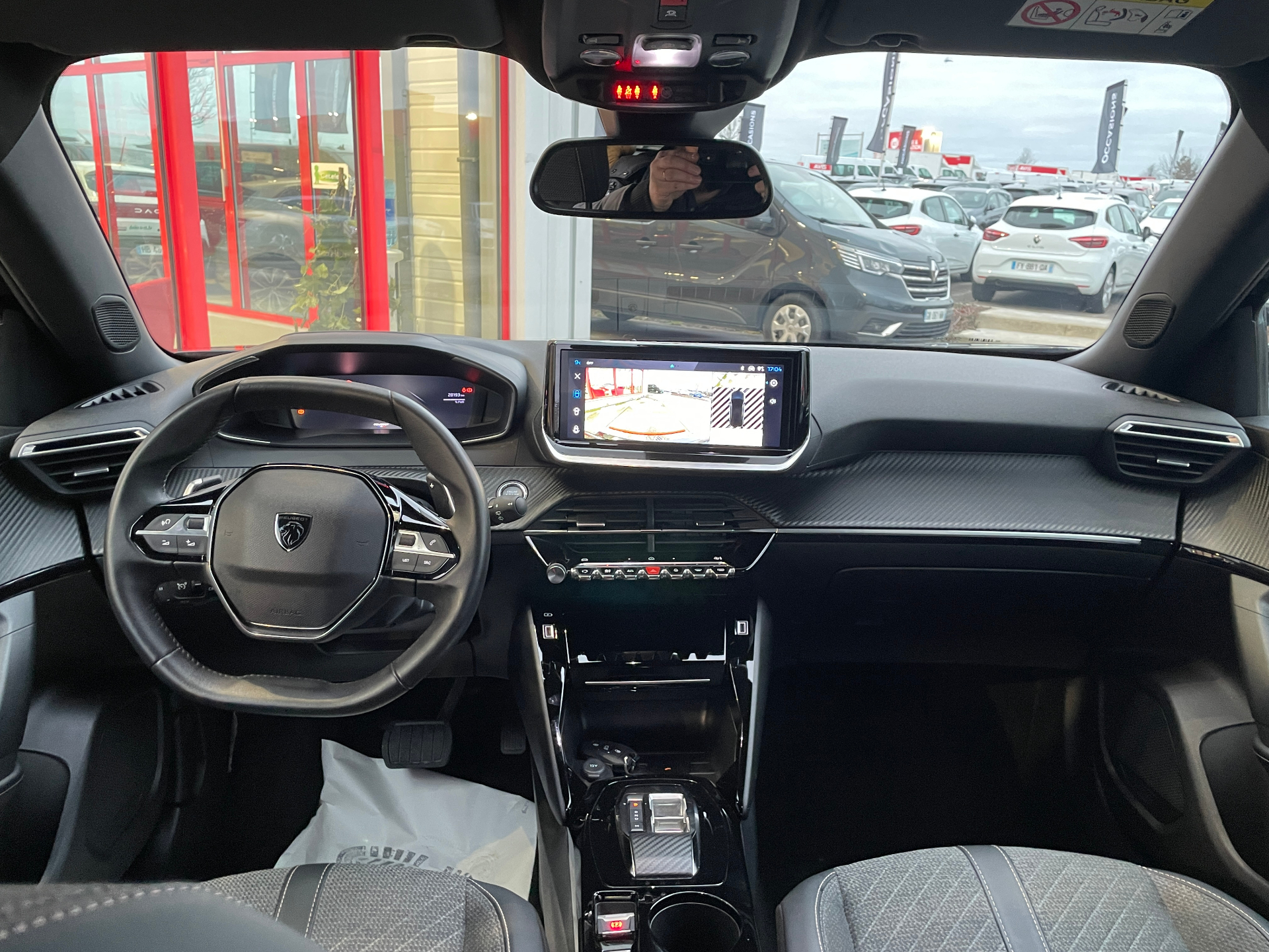 PEUGEOT 2008 Hybrid 136 e-DCS6 Allure