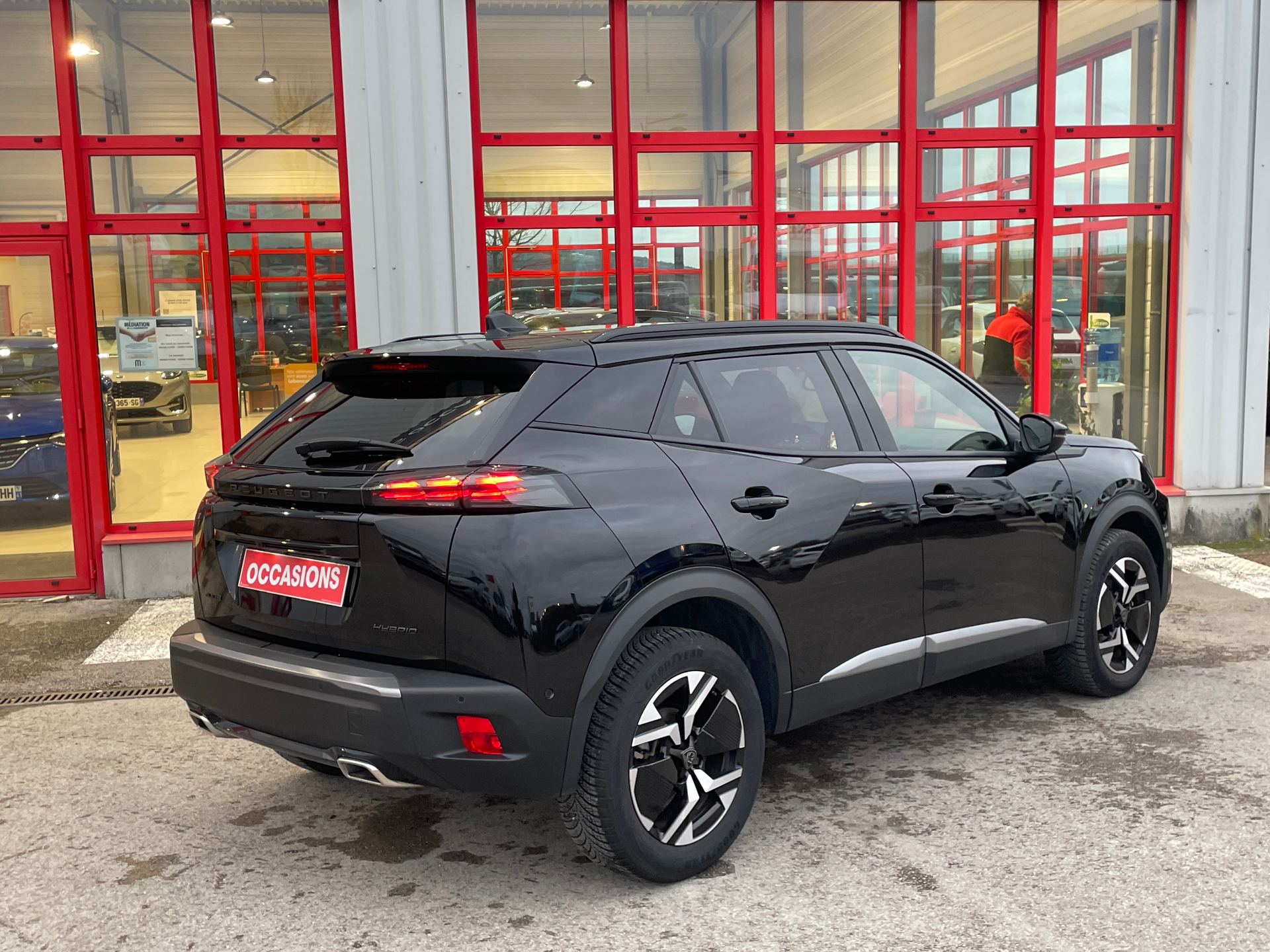 PEUGEOT 2008 Hybrid 136 e-DCS6 Allure