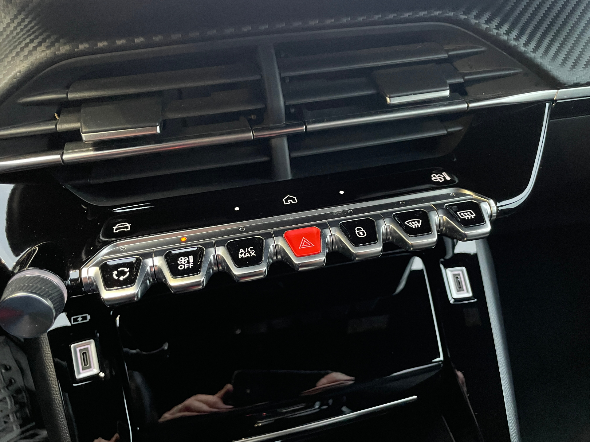 PEUGEOT 2008 Hybrid 136 e-DCS6 Allure