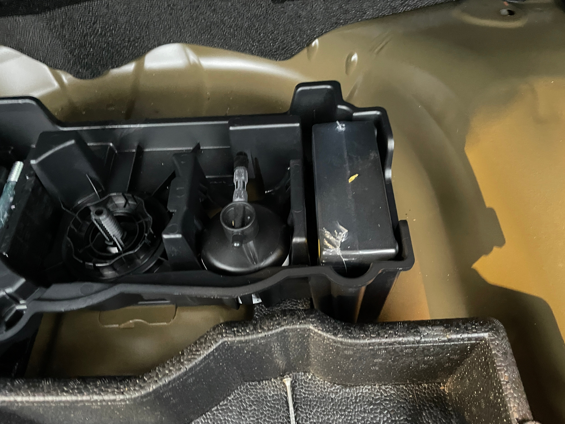 PEUGEOT 2008 Hybrid 136 e-DCS6 Allure