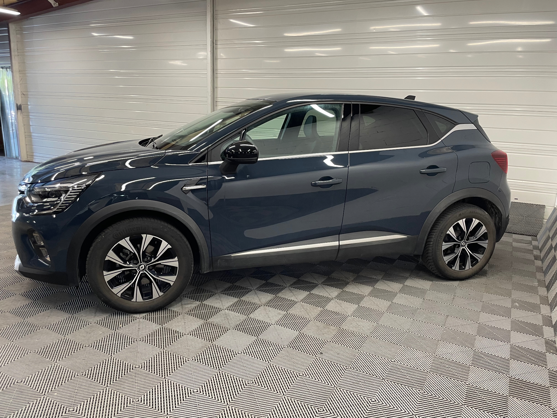 RENAULT CAPTUR E-Tech hybride rechargeable 160 Techno