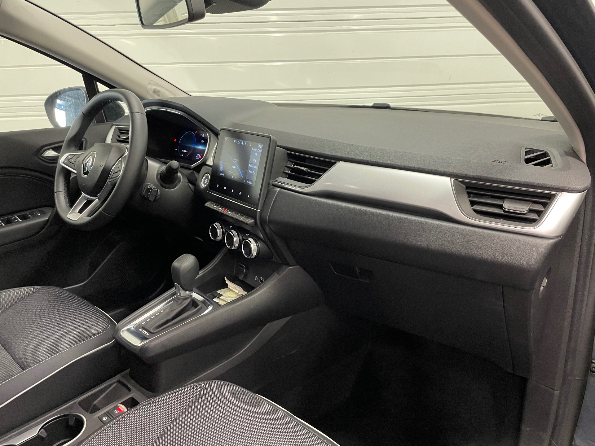 RENAULT CAPTUR E-Tech hybride rechargeable 160 Techno