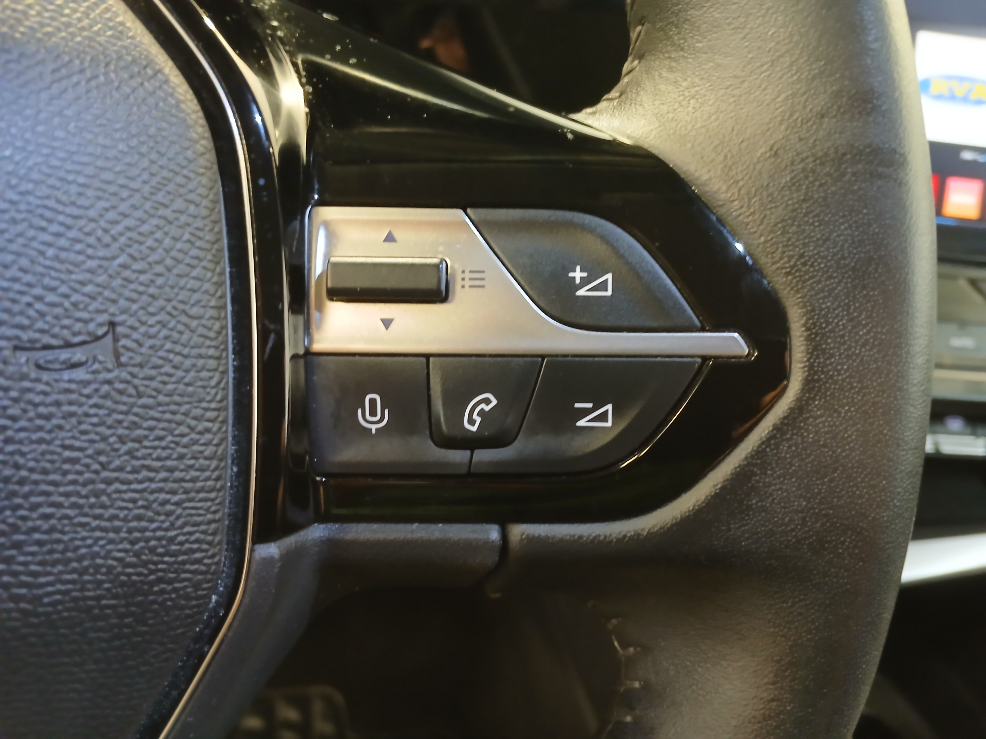 PEUGEOT 308 PureTech 130ch S&S BVM6 Active Pack