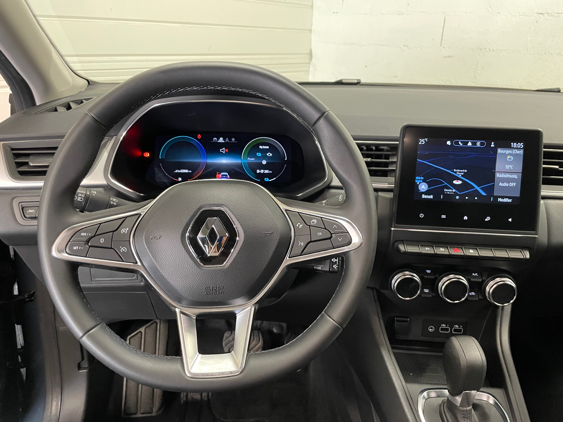 RENAULT CAPTUR E-Tech hybride rechargeable 160 Techno