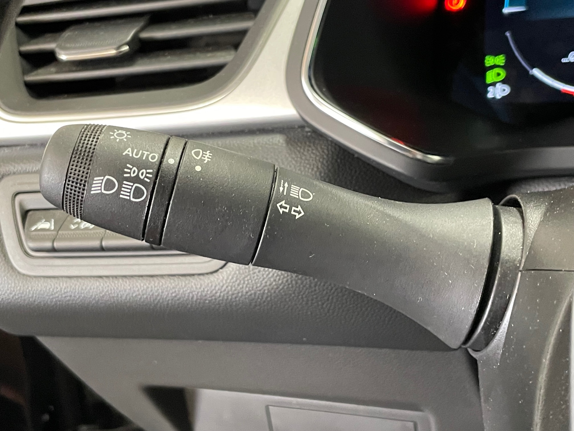 RENAULT CAPTUR E-Tech hybride rechargeable 160 Techno