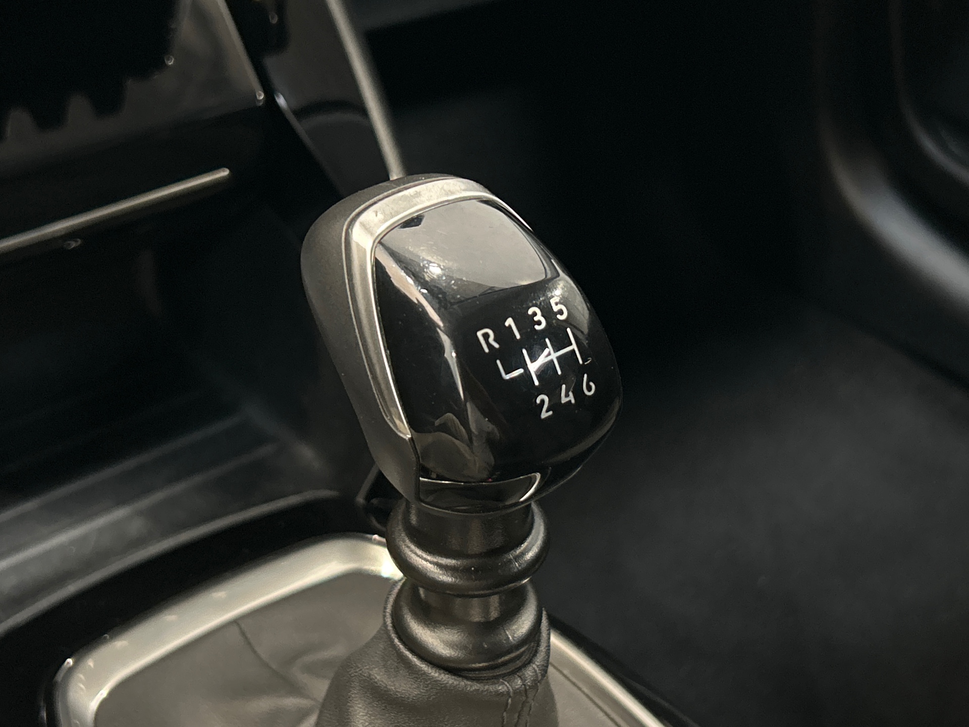 PEUGEOT 208 ALLURE PURETECH 100 S&S BVM6