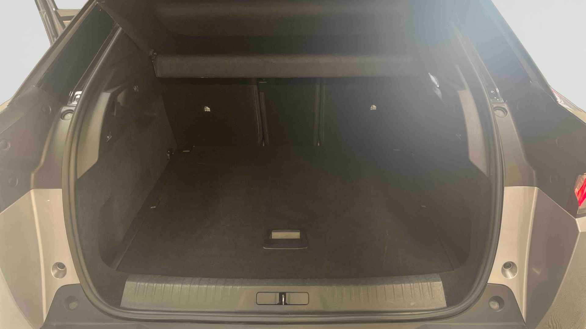 PEUGEOT 3008 Hybrid 145 e-DCS6 GT