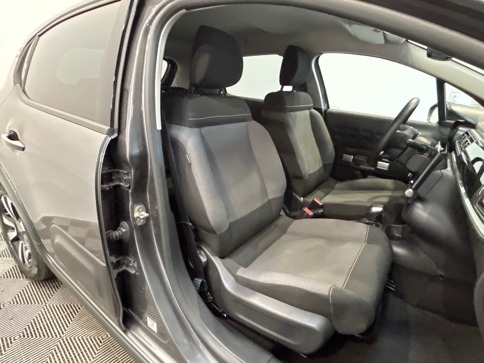 CITROEN C3 PureTech 110 S&S EAT6 Shine