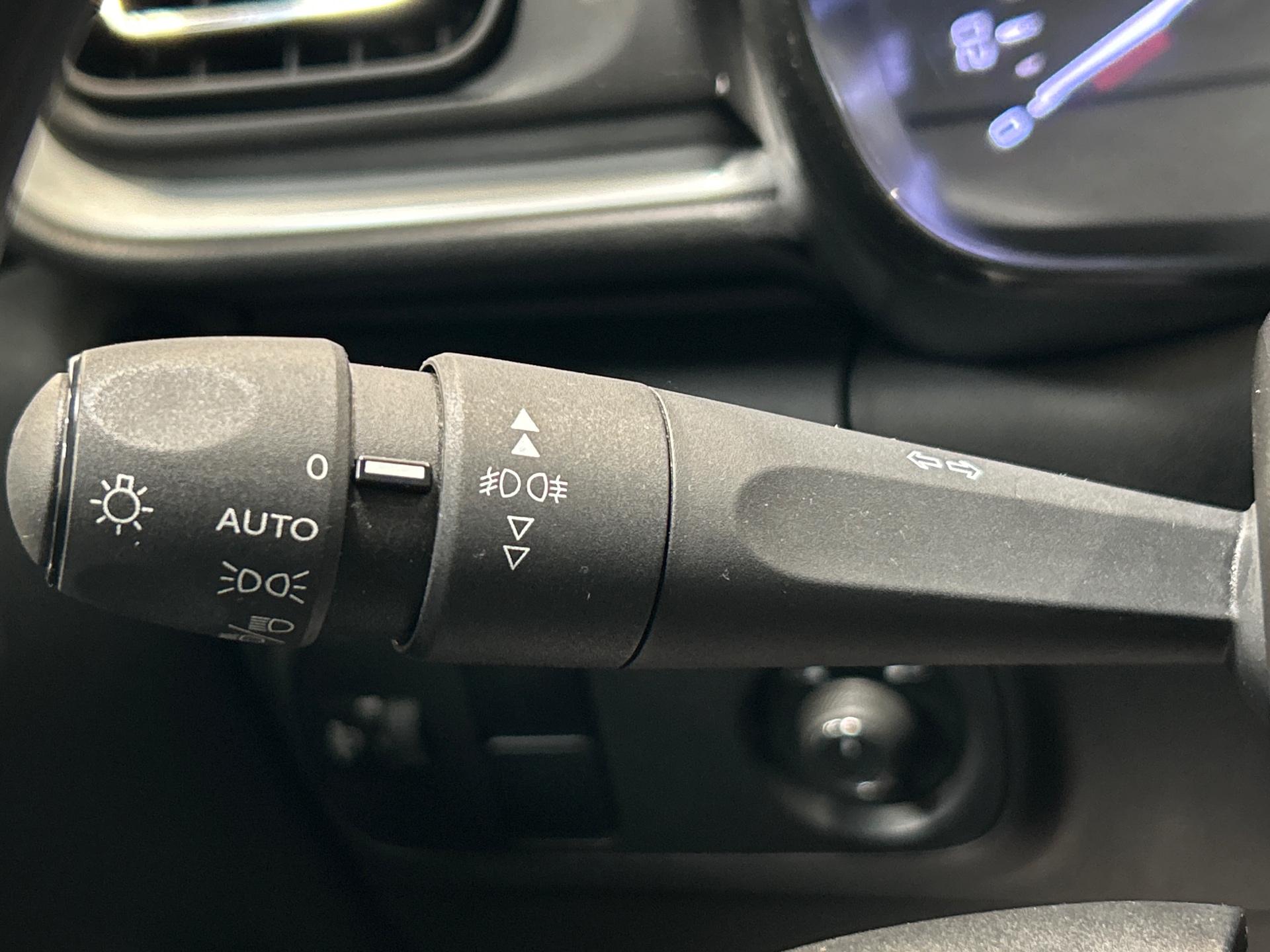 CITROEN C3 PureTech 110 S&S EAT6 Shine