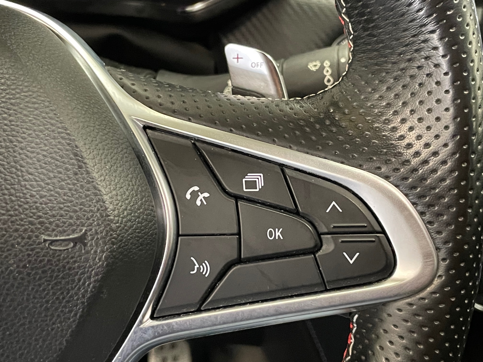 RENAULT CAPTUR mild hybrid 160 EDC R.S. line