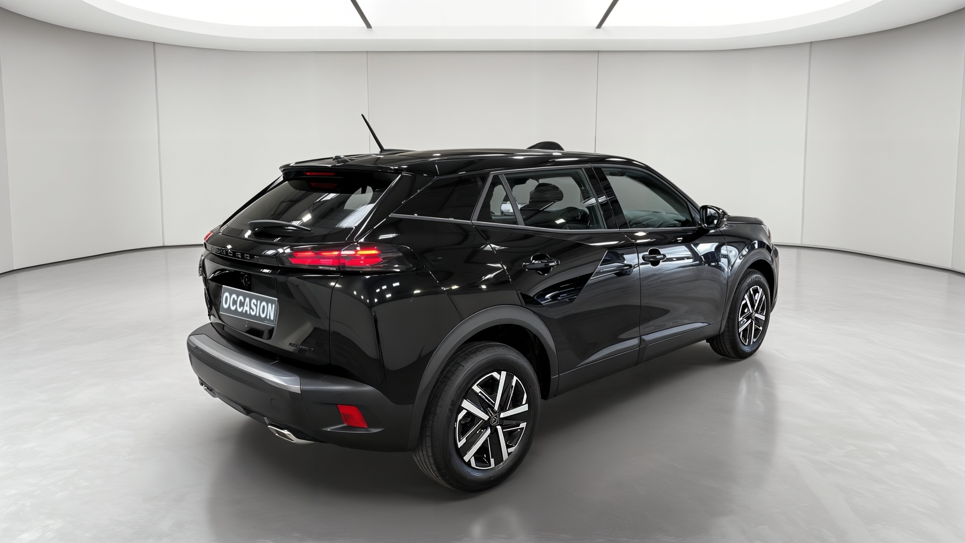 PEUGEOT 2008 Hybrid 145 e-DCS6 Style