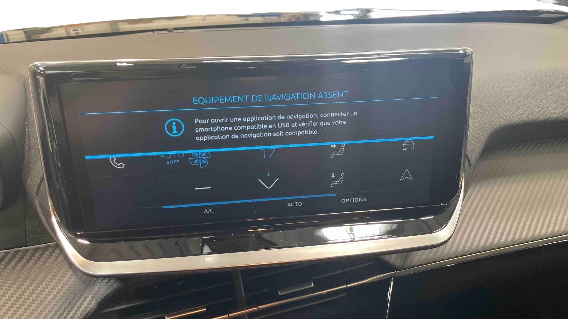 PEUGEOT 2008 Hybrid 145 e-DCS6 Style