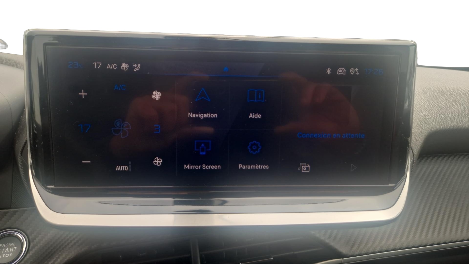 PEUGEOT 2008 Hybrid 145 e-DCS6 Allure