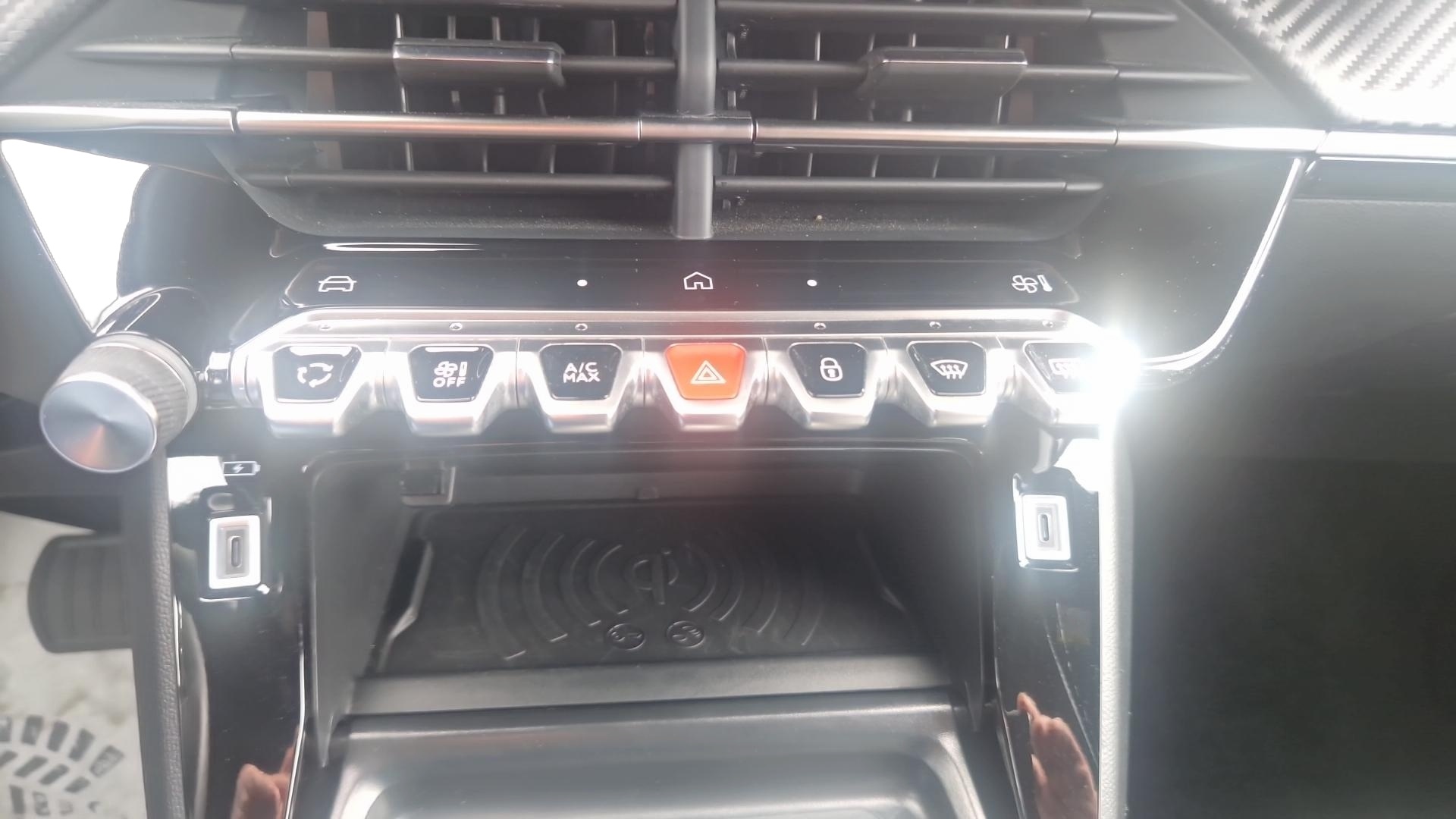 PEUGEOT 2008 Hybrid 145 e-DCS6 Allure