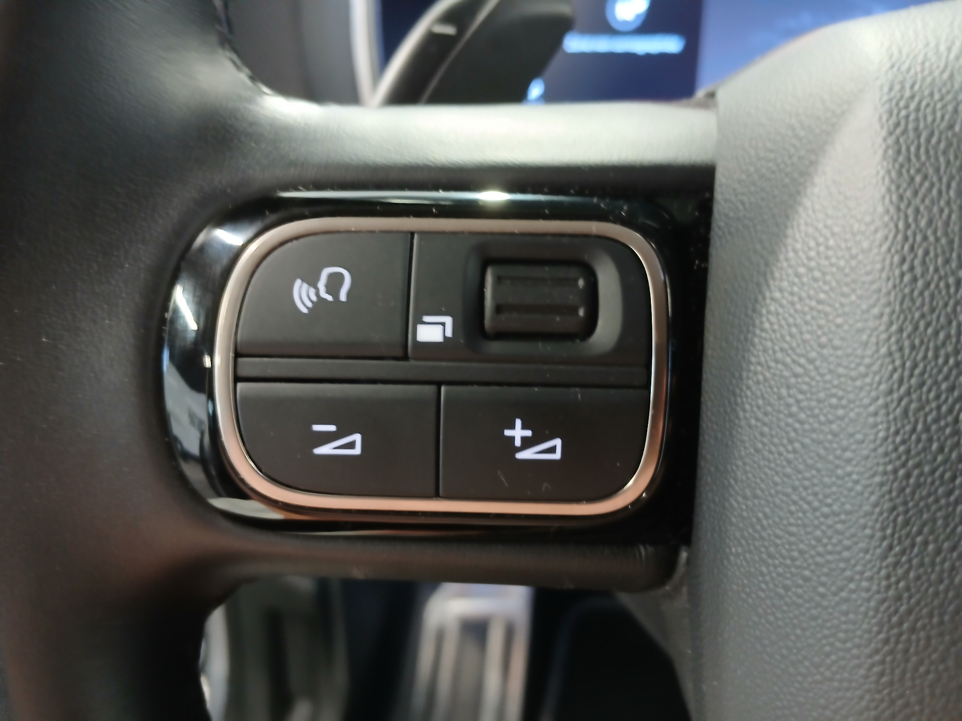 CITROEN C5 AIRCROSS HYB 136 CH BOITE AUTO SHINE