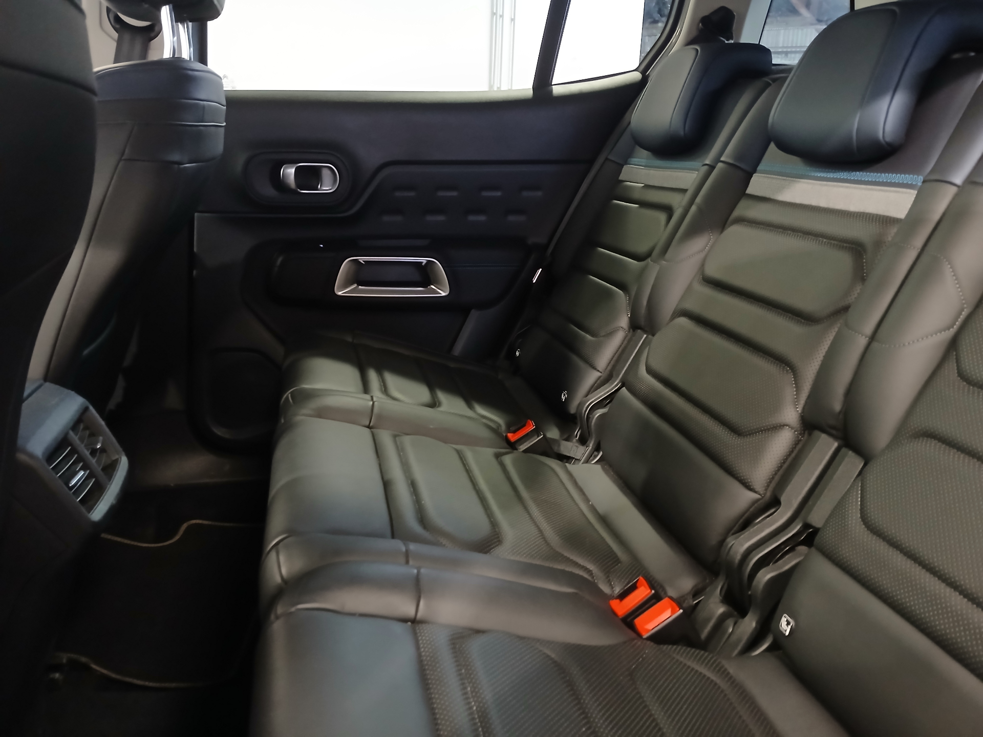 CITROEN C5 AIRCROSS HYB 136 CH BOITE AUTO SHINE