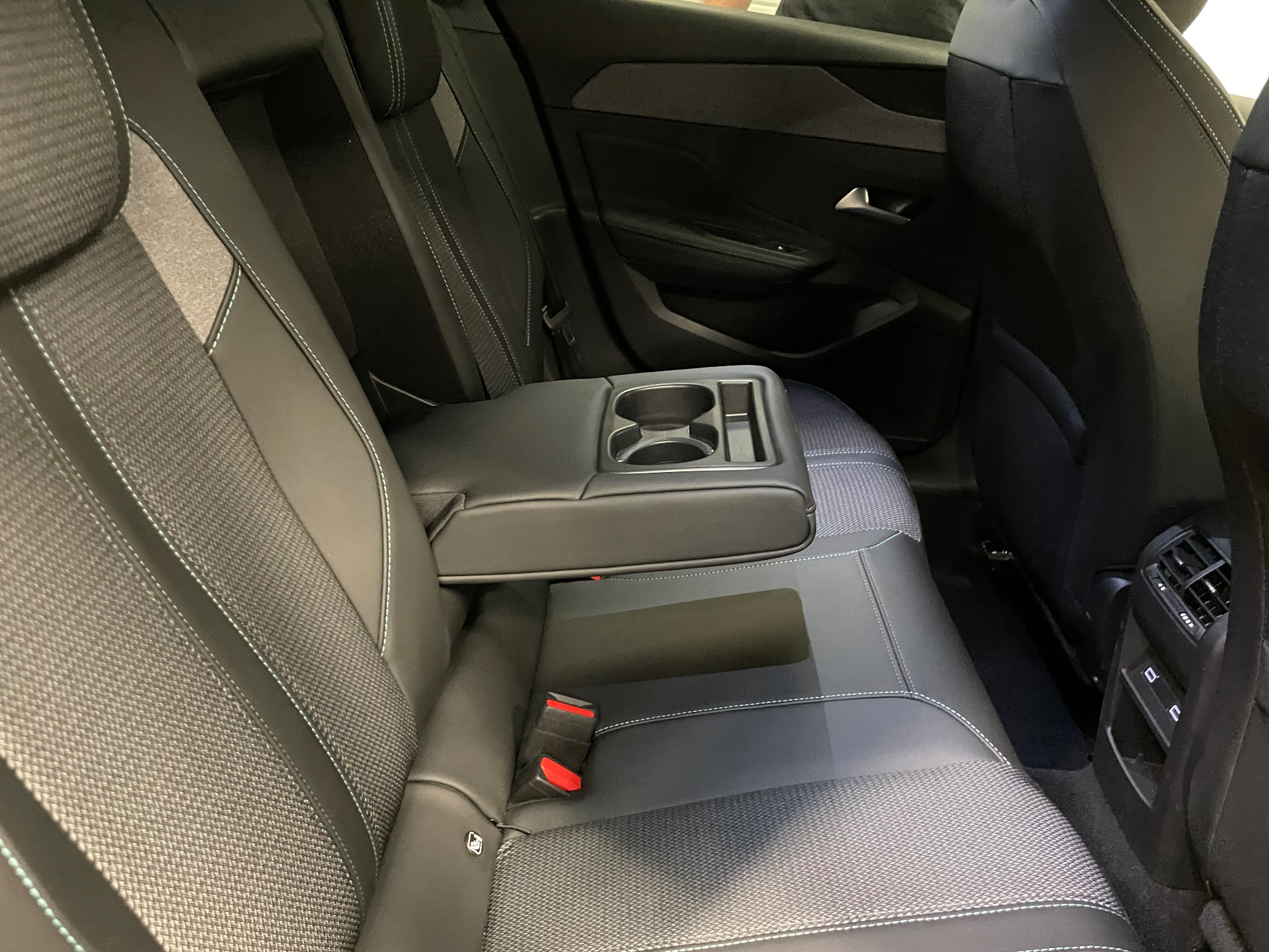 PEUGEOT 308 SW BlueHDi 130ch S&S EAT8 Allure