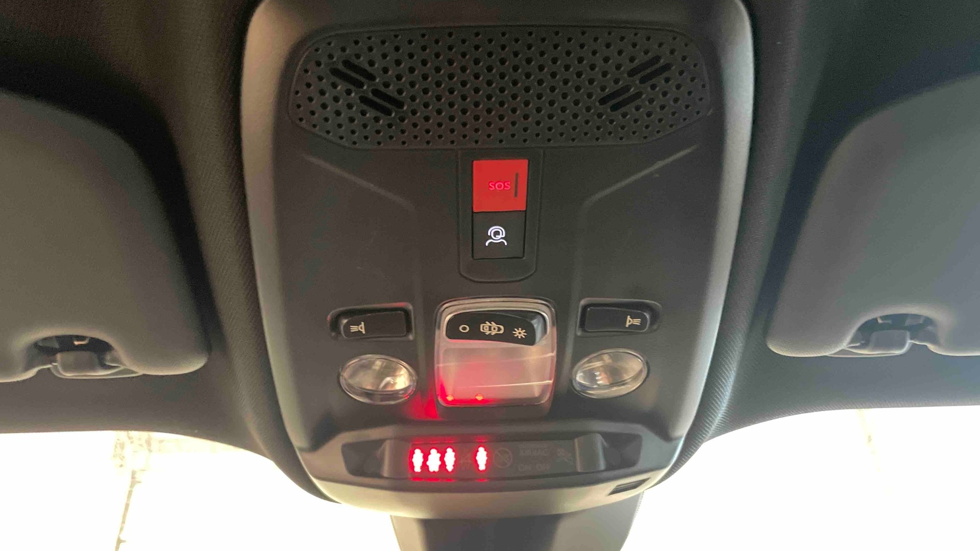 PEUGEOT 2008 Style Hybrid 145 ch e-DCS6