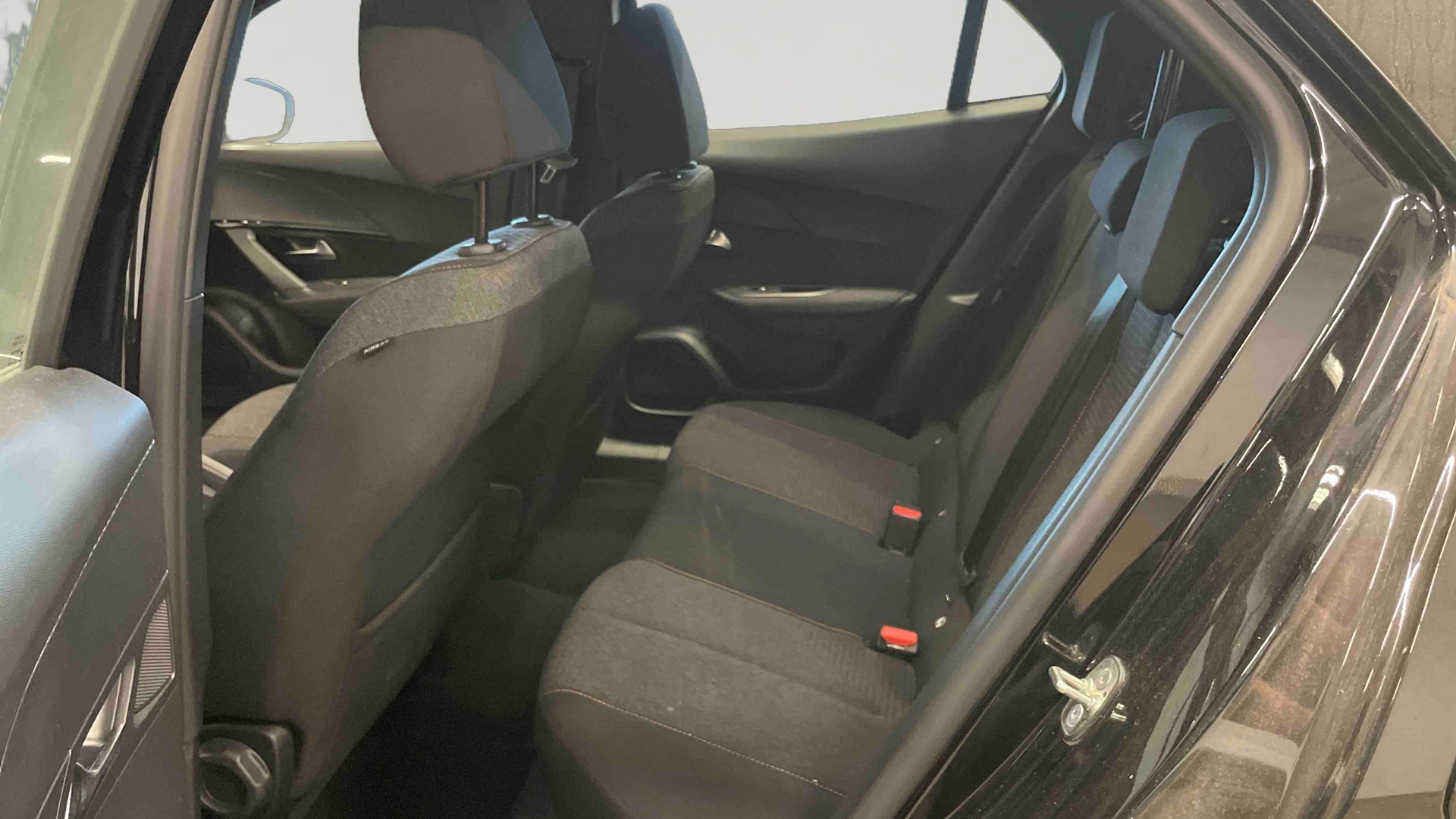 PEUGEOT 2008 Style Hybrid 145 ch e-DCS6