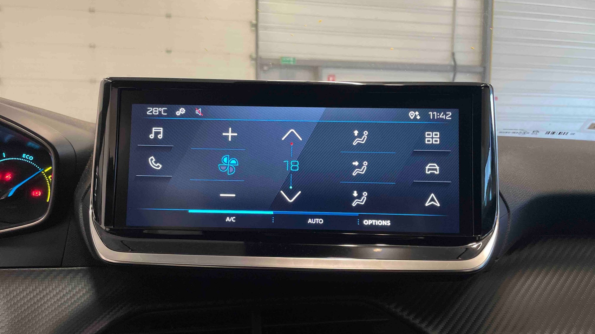 PEUGEOT 2008 Style Hybrid 145 ch e-DCS6