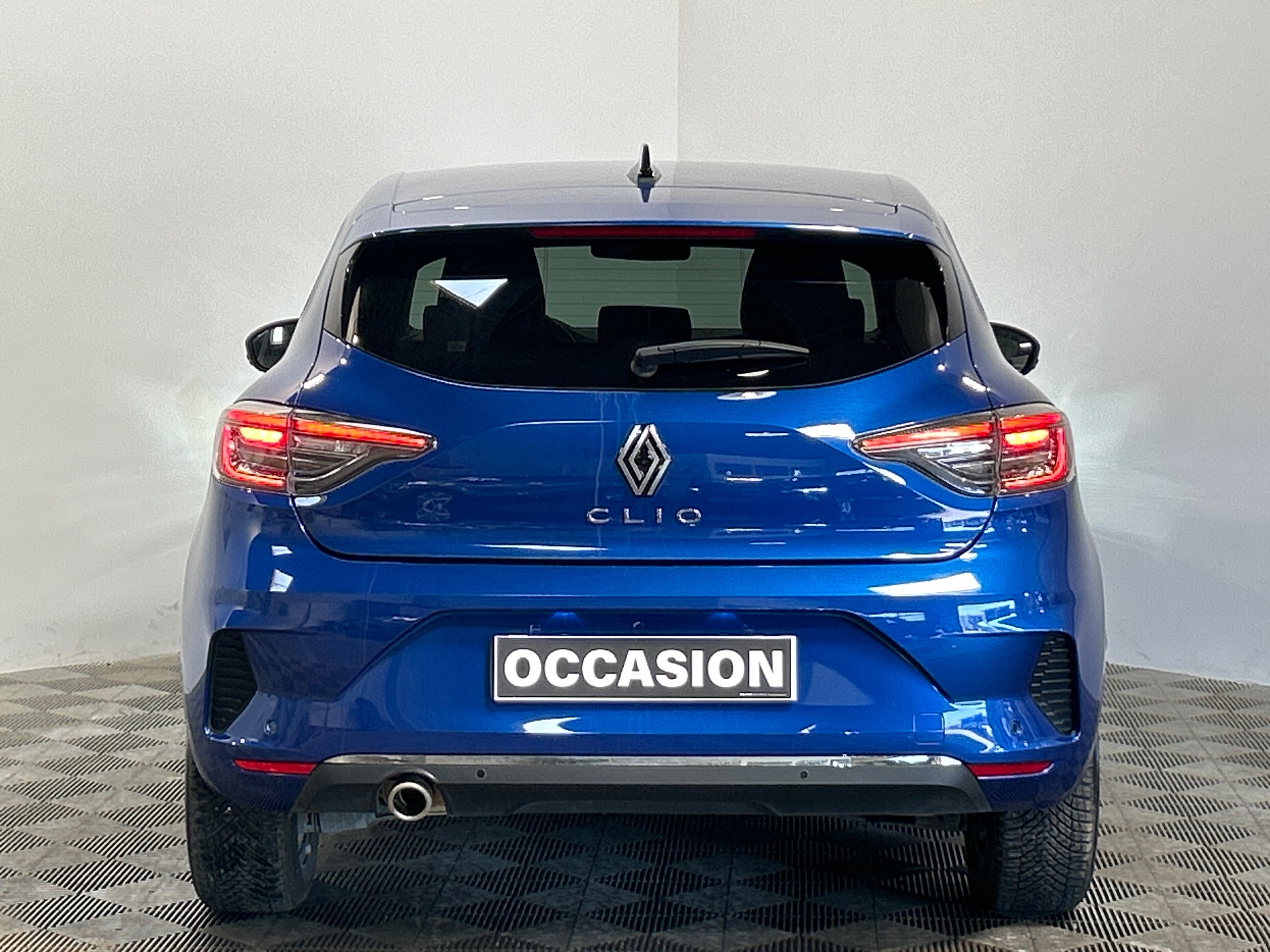 RENAULT CLIO V techno 90 tce