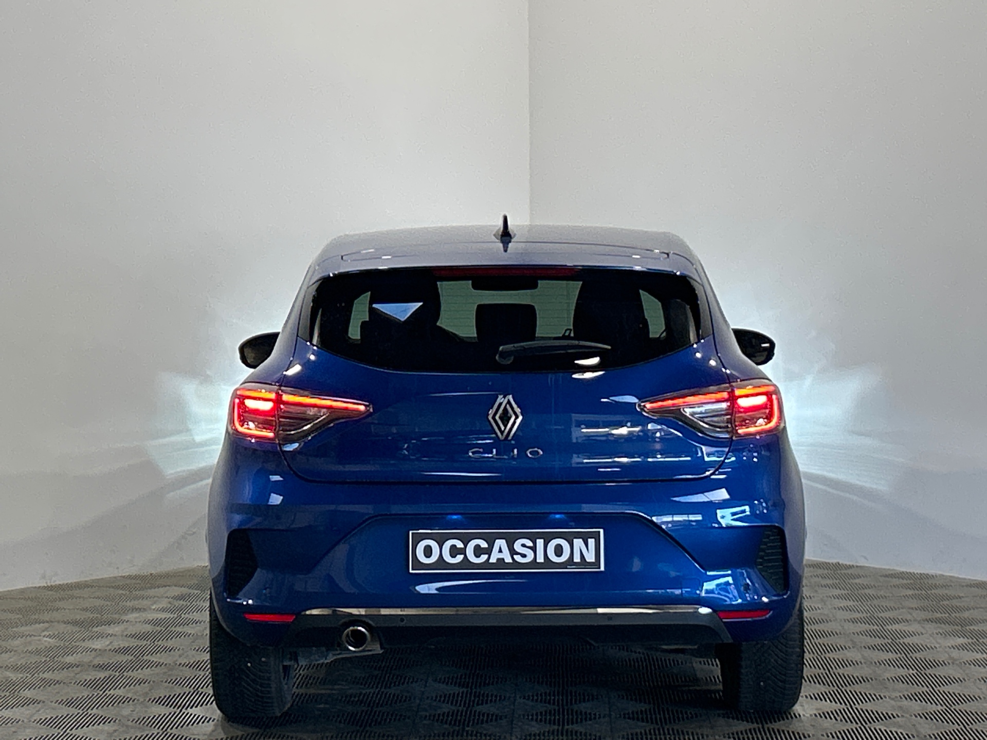 RENAULT CLIO V techno 90 tce
