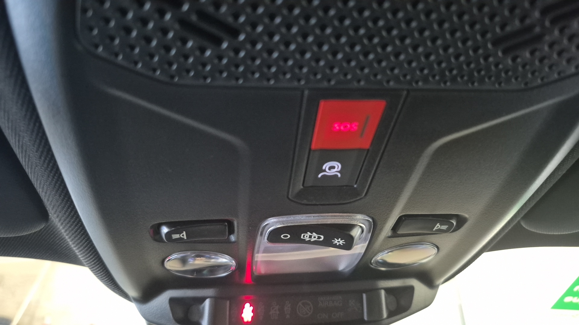 PEUGEOT 2008 Allure 130 ch S&S EAT8