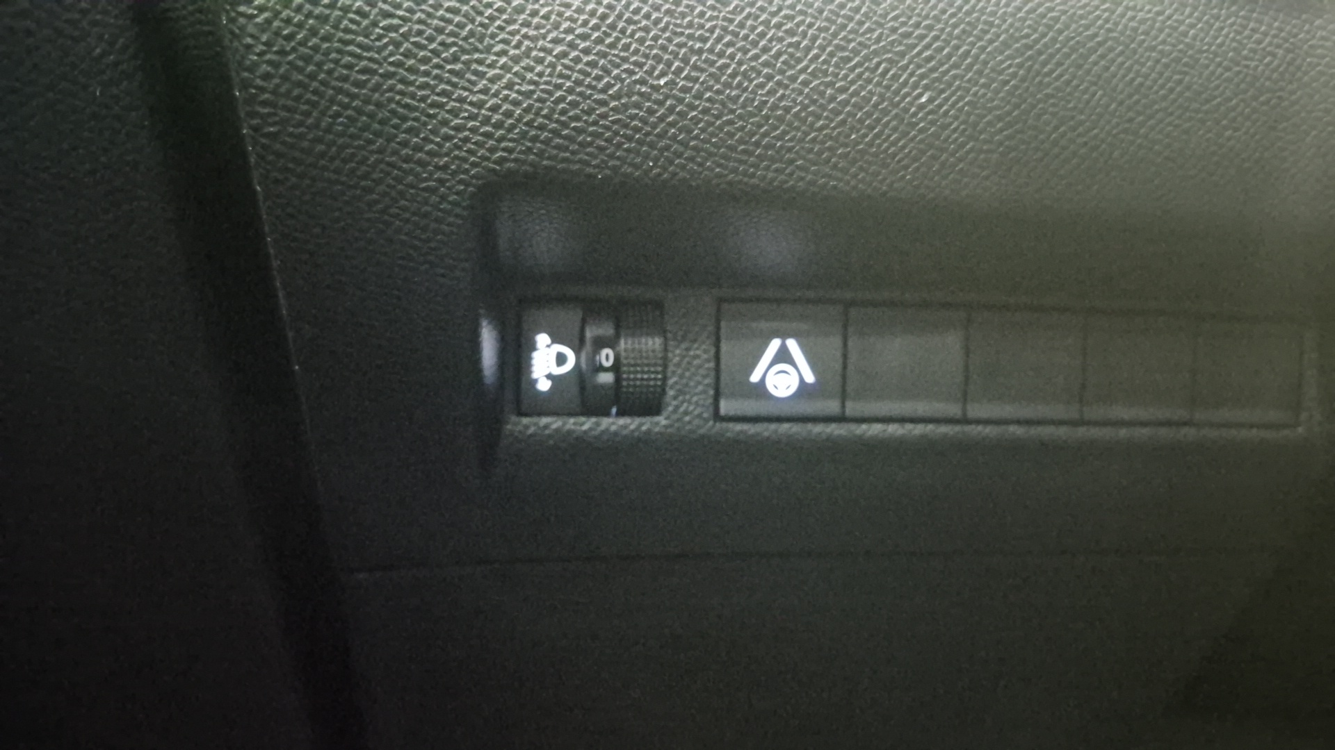 PEUGEOT 2008 Allure 130 ch S&S EAT8
