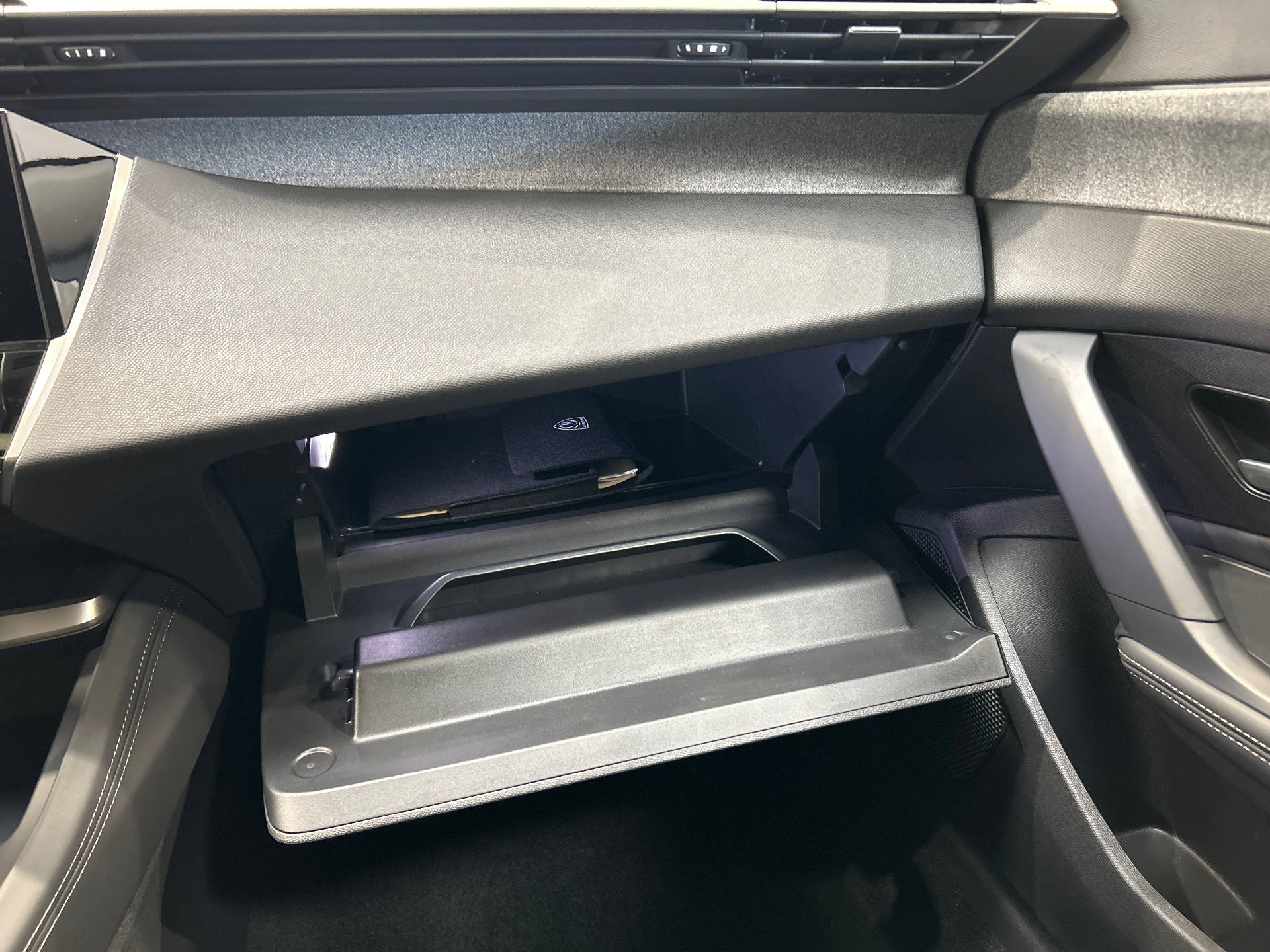 PEUGEOT 308 Berline Allure 130 ch S&S BVM6