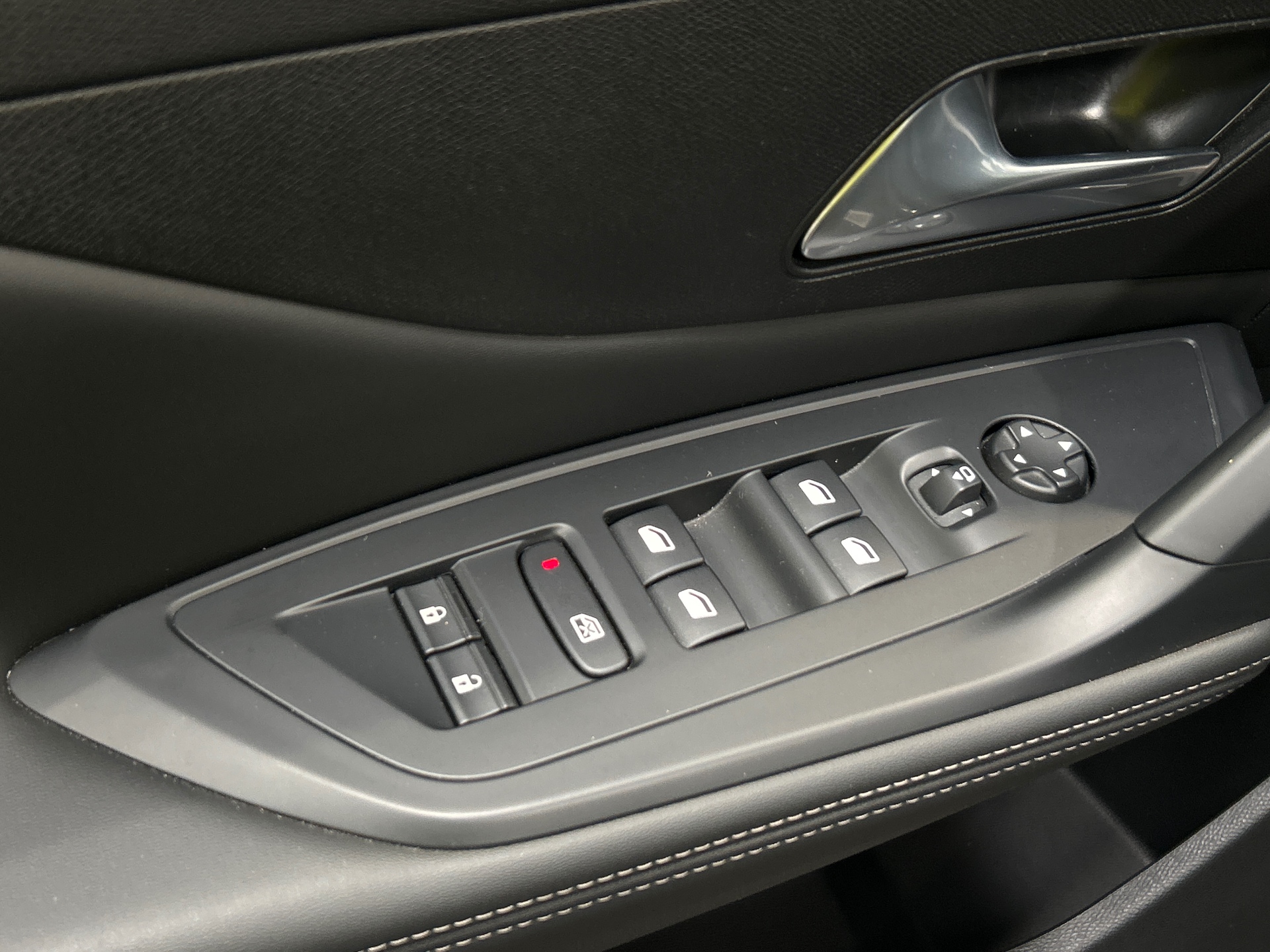 PEUGEOT 308 Berline Allure 130 ch S&S BVM6