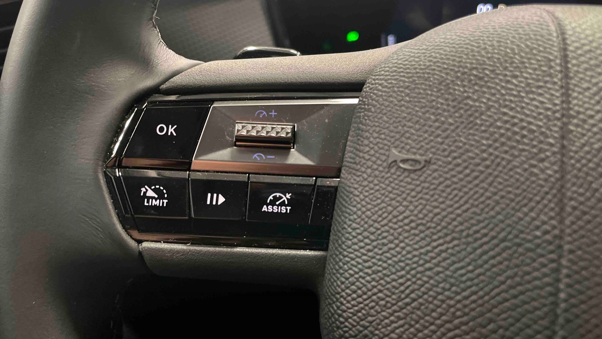 DS DS 4 Hybride E-Tense 225 EAT8 Cross Trocadero