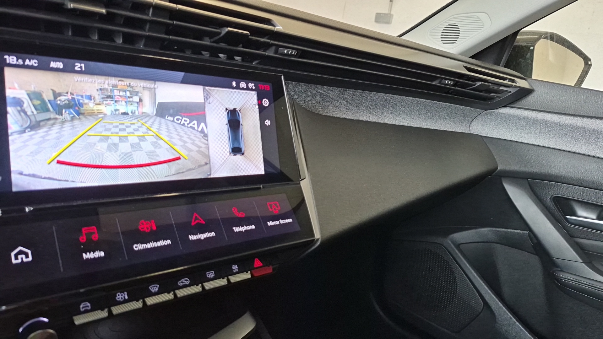 PEUGEOT 408 Allure Hybrid 145 ch e-DCS6