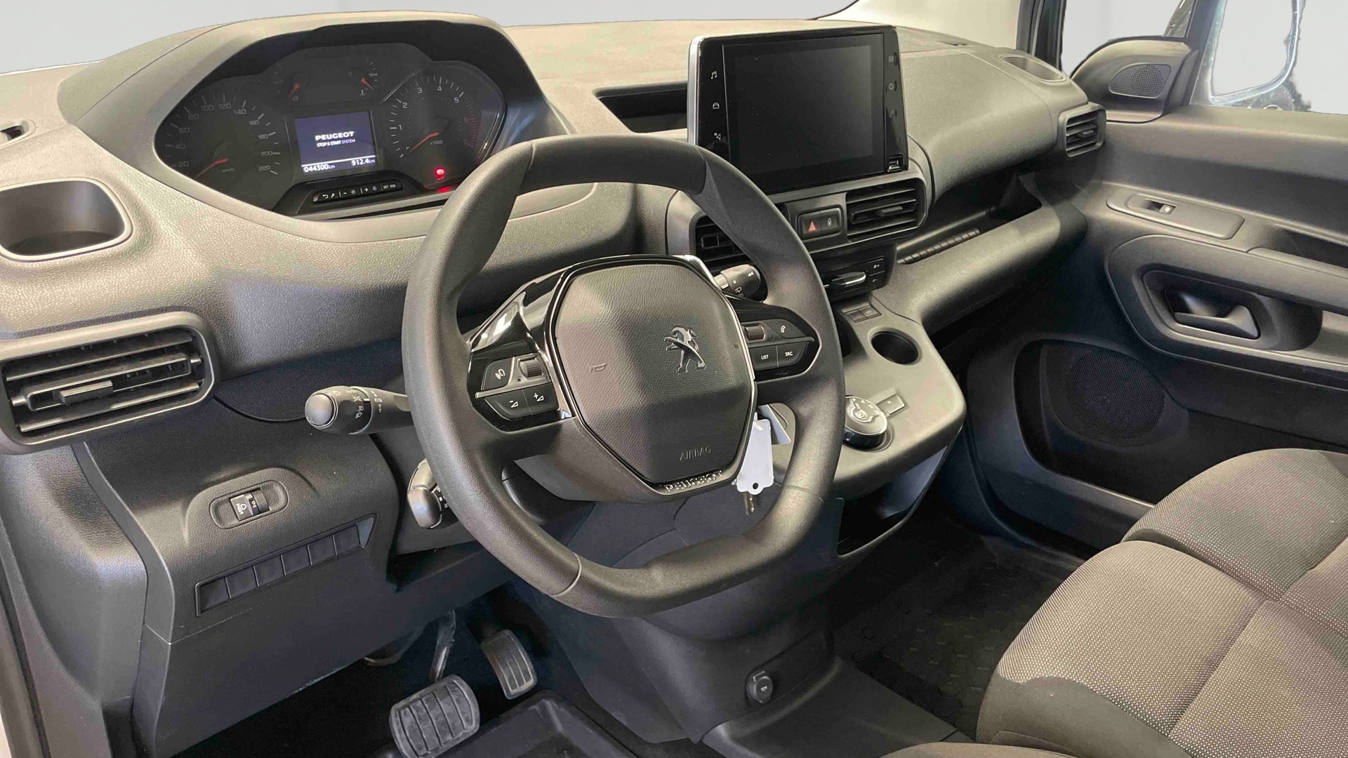 PEUGEOT PARTNER FOURGON Standard 650kg BlueHDi 130ch S&S Asphalt EAT8