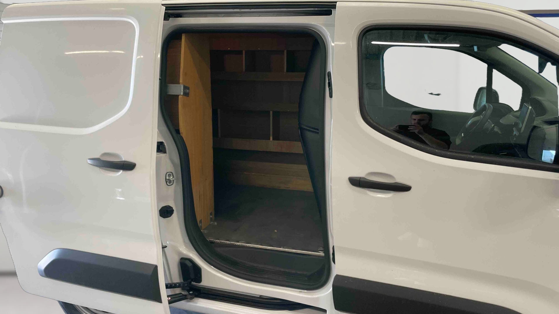 PEUGEOT PARTNER FOURGON Standard 650kg BlueHDi 130ch S&S Asphalt EAT8