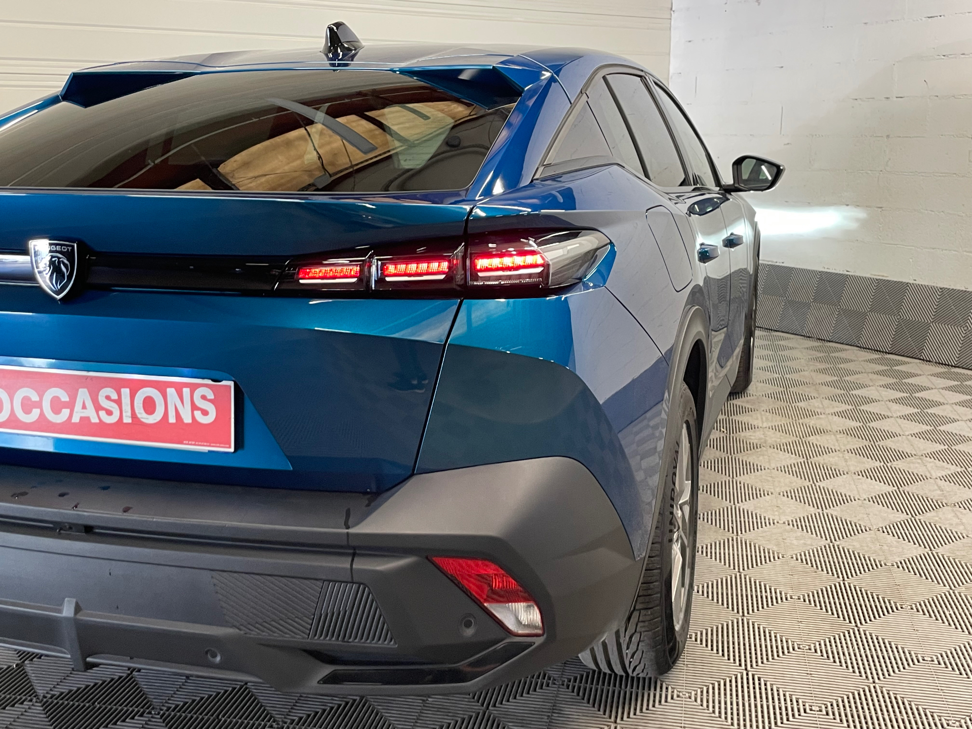 PEUGEOT 408 Hybrid 145 e-DCS6 Allure