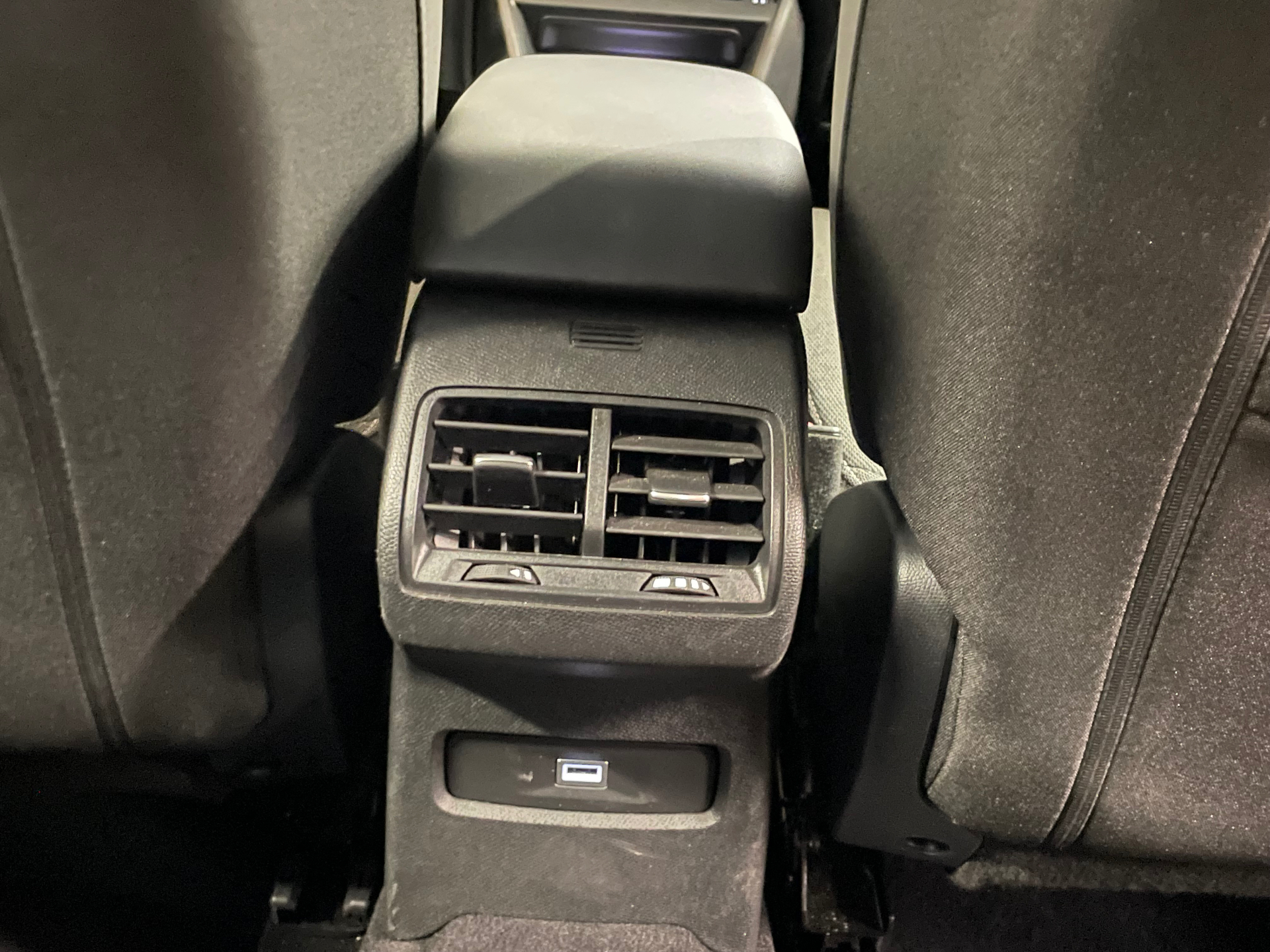 CITROEN C4 Hybride 145 ch e-DCS6 Plus