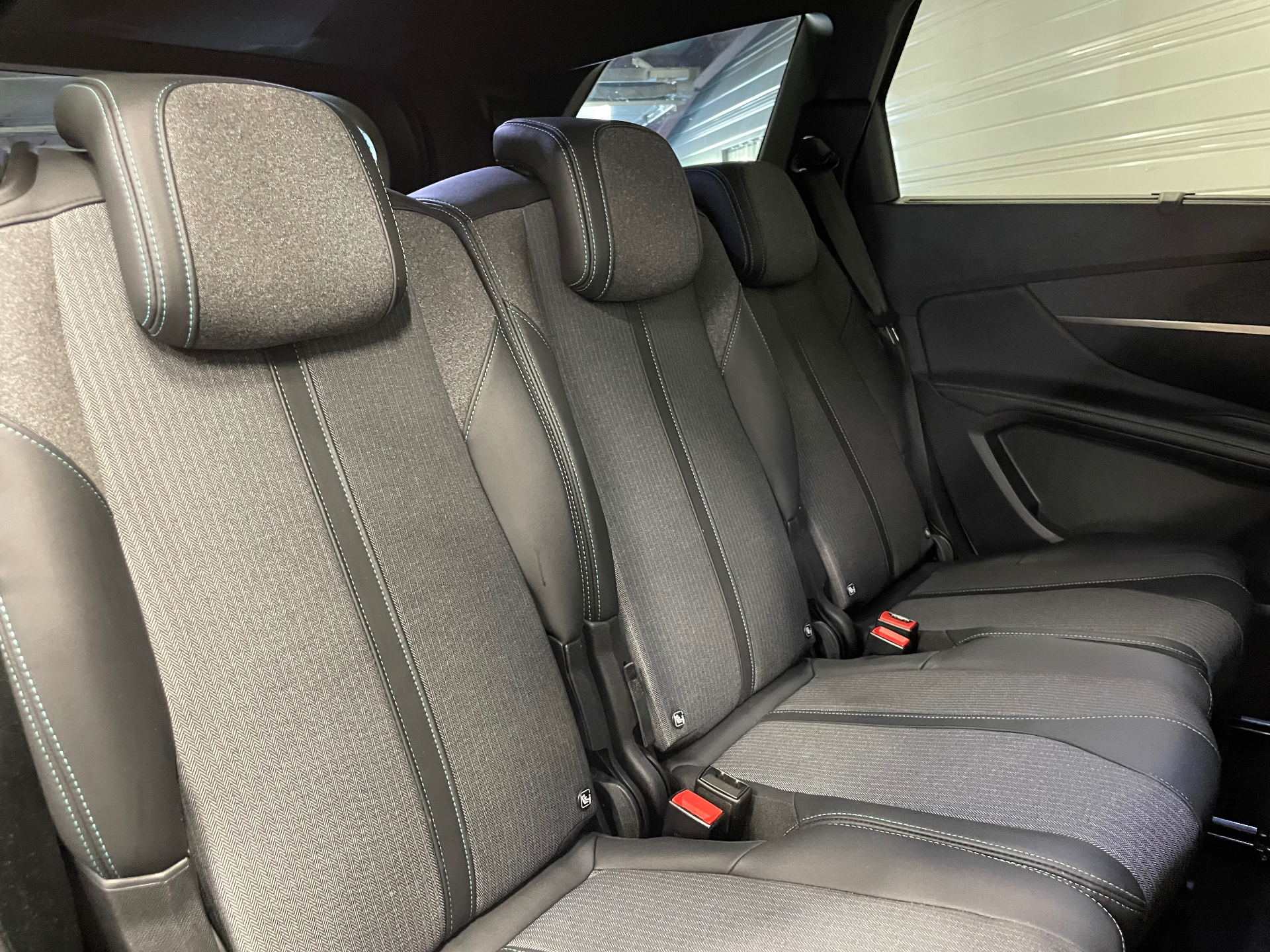 PEUGEOT 5008 PureTech 130ch S&S BVM6 Allure Pack