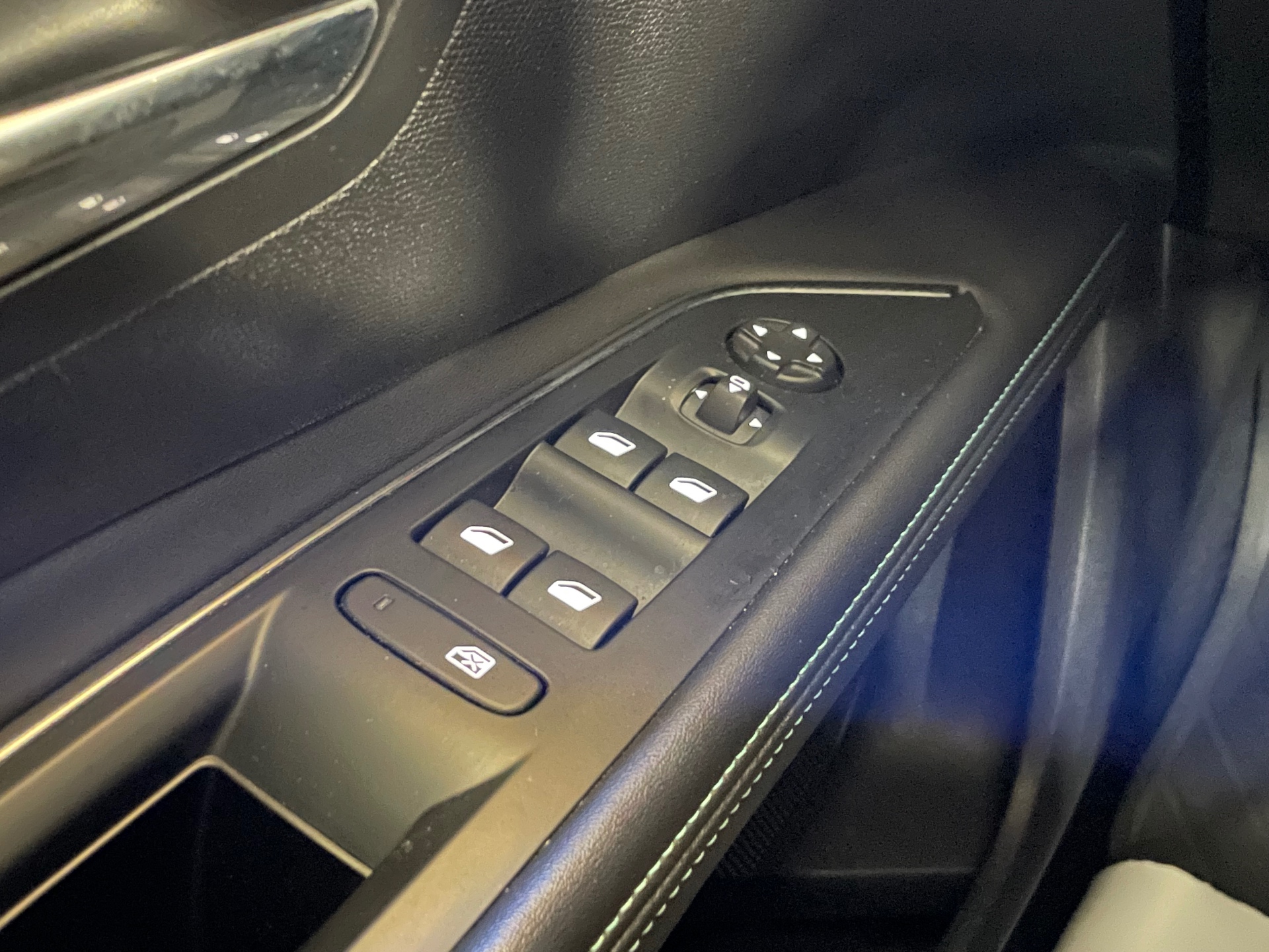PEUGEOT 5008 PureTech 130ch S&S BVM6 Allure Pack