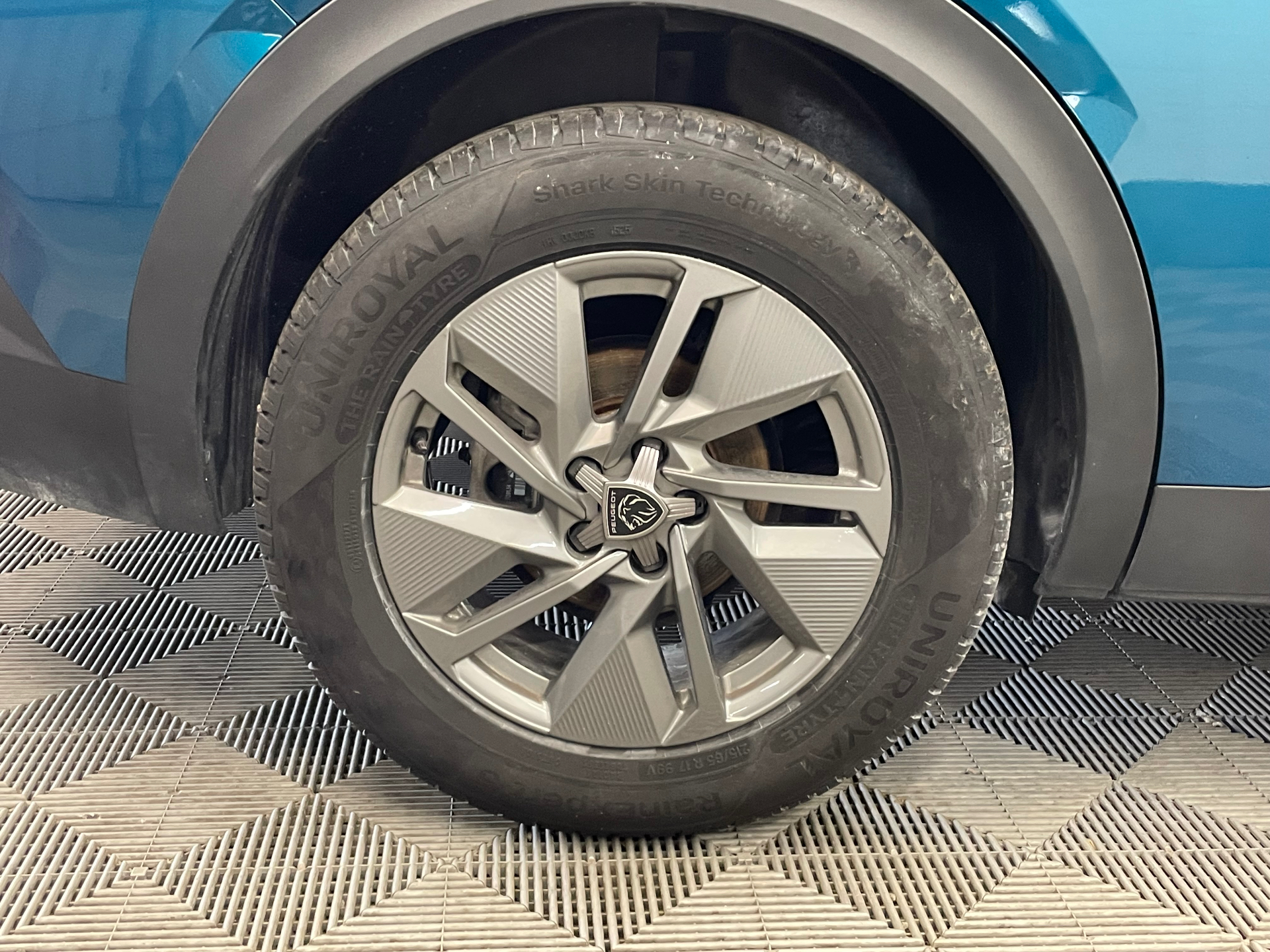 PEUGEOT 408 Hybrid 145 e-DCS6 Allure