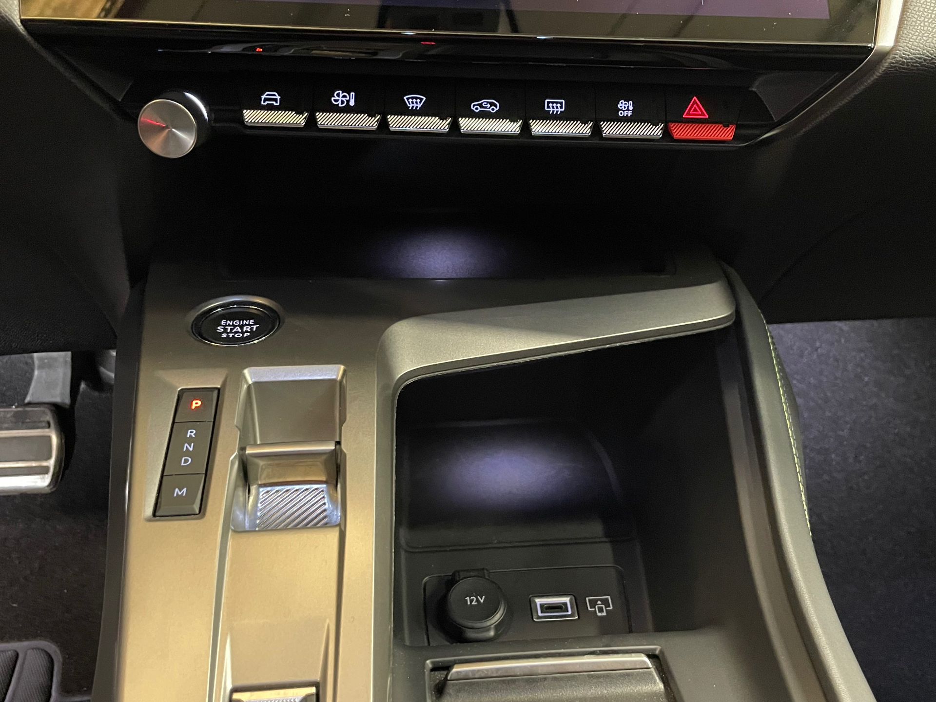 PEUGEOT 308 Hybrid 145 e-DCS6 GT